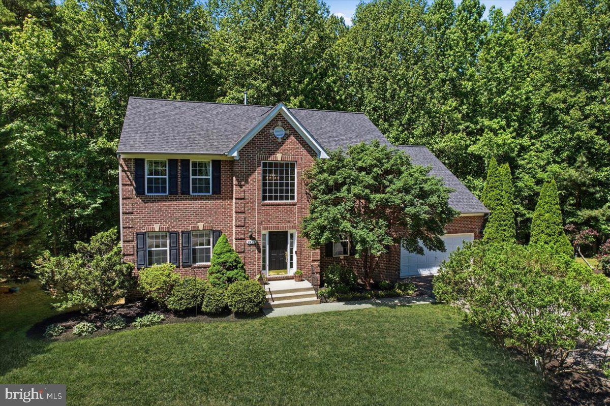 HUNTING CREEK KNOLLS - Residential