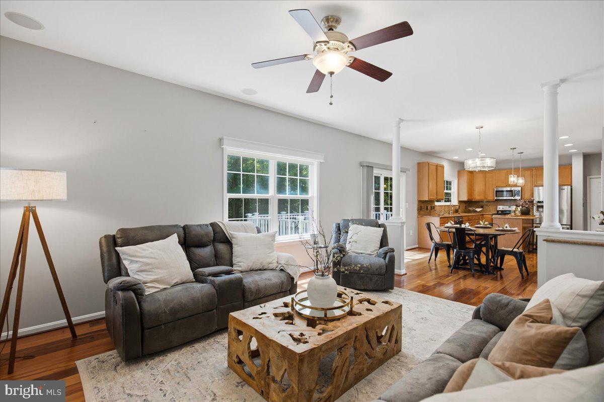 HUNTING CREEK KNOLLS - Residential
