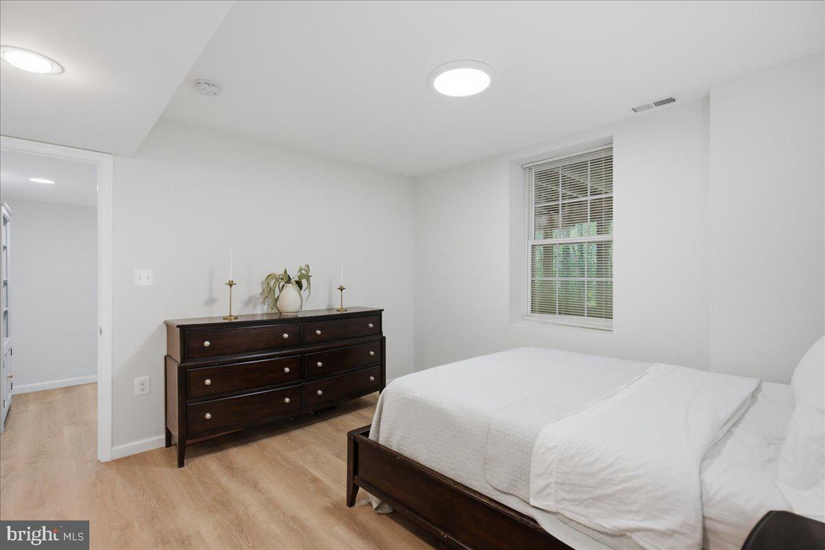 HUNTING CREEK KNOLLS - Residential