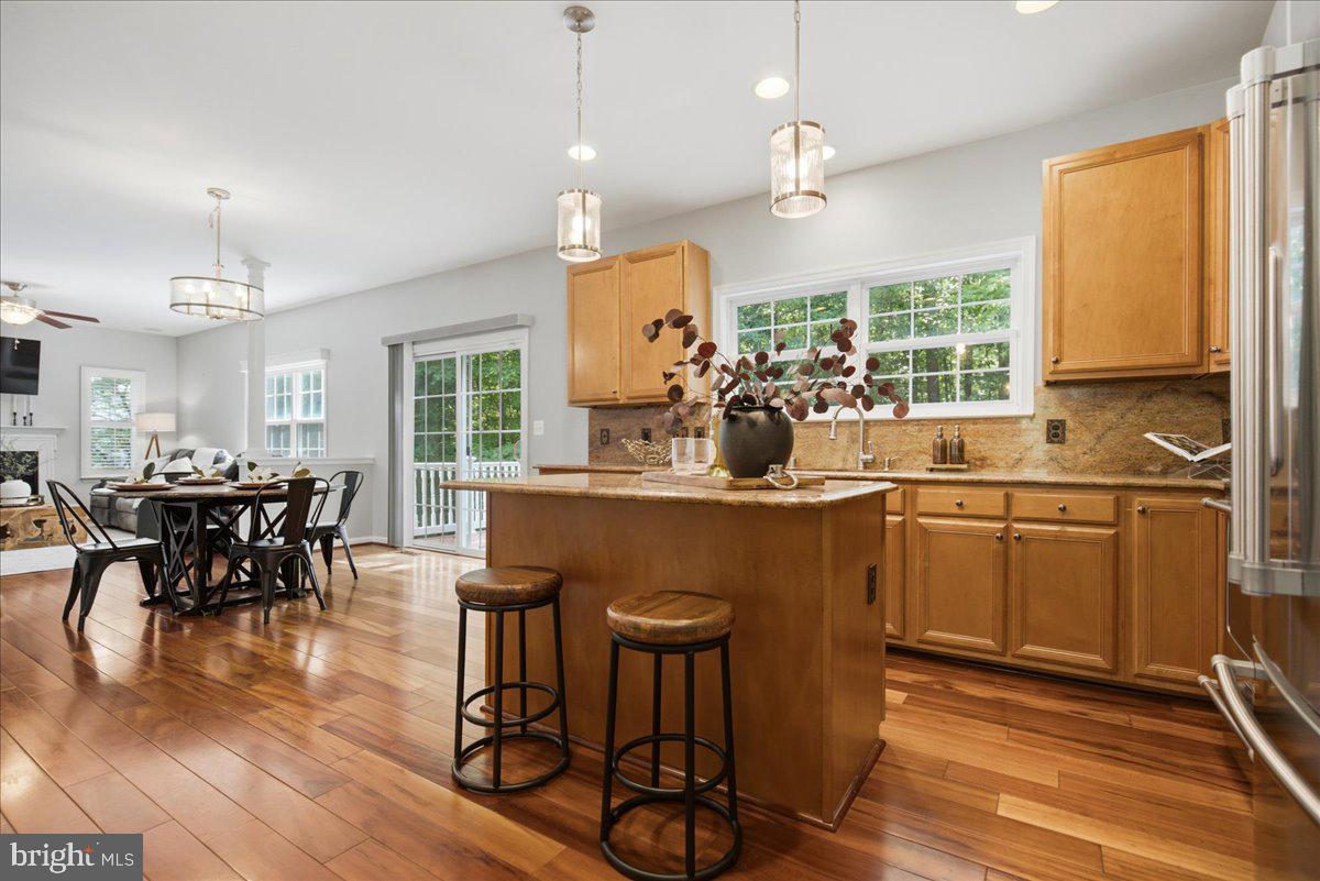 HUNTING CREEK KNOLLS - Residential