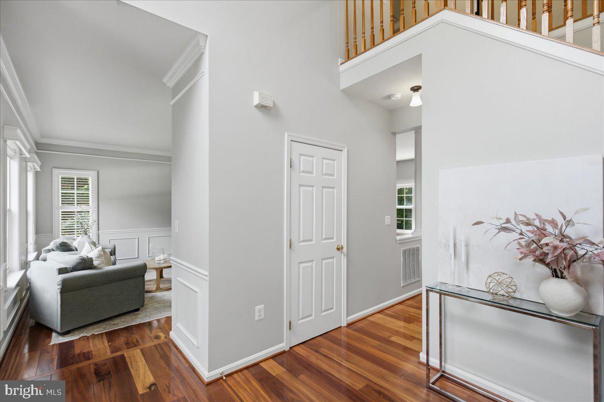 HUNTING CREEK KNOLLS - Residential