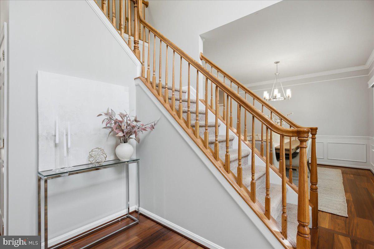 HUNTING CREEK KNOLLS - Residential