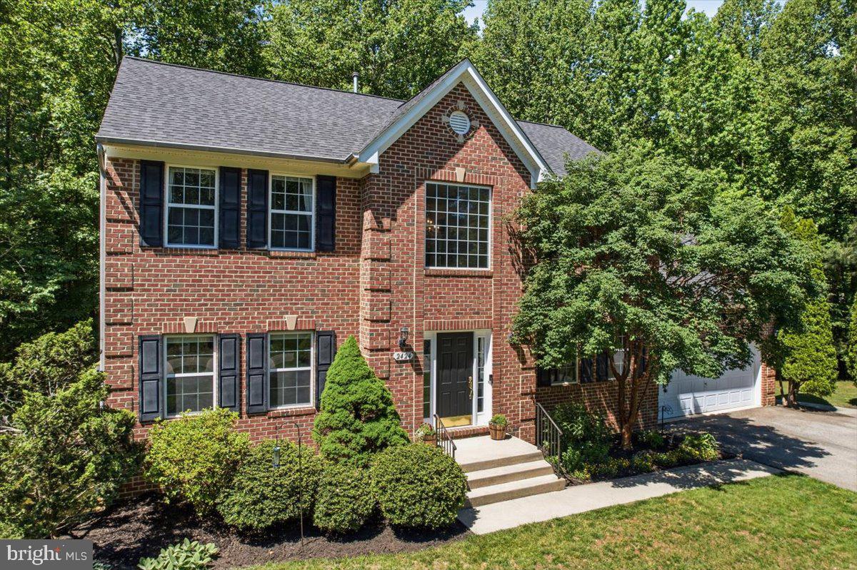 HUNTING CREEK KNOLLS - Residential