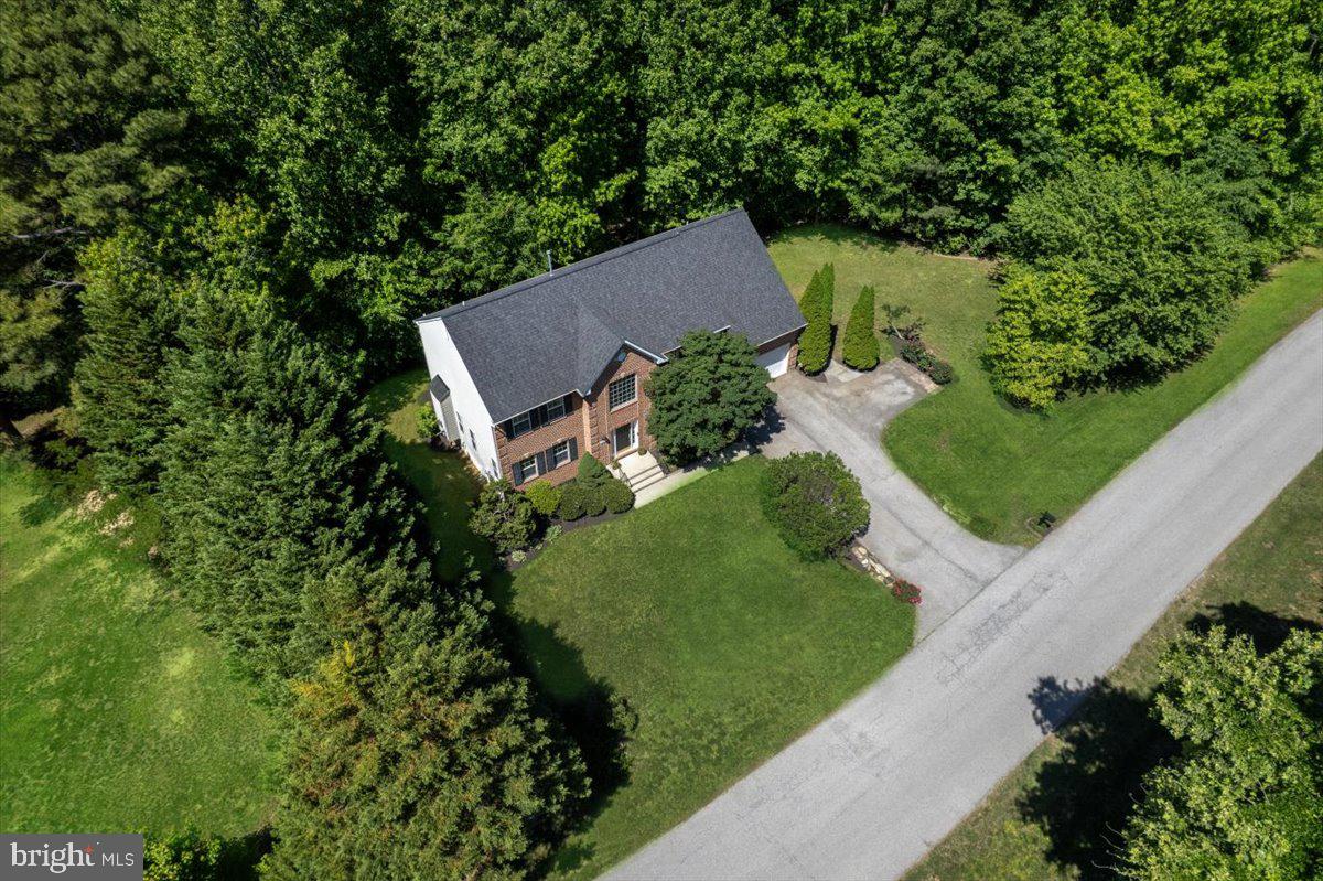HUNTING CREEK KNOLLS - Residential