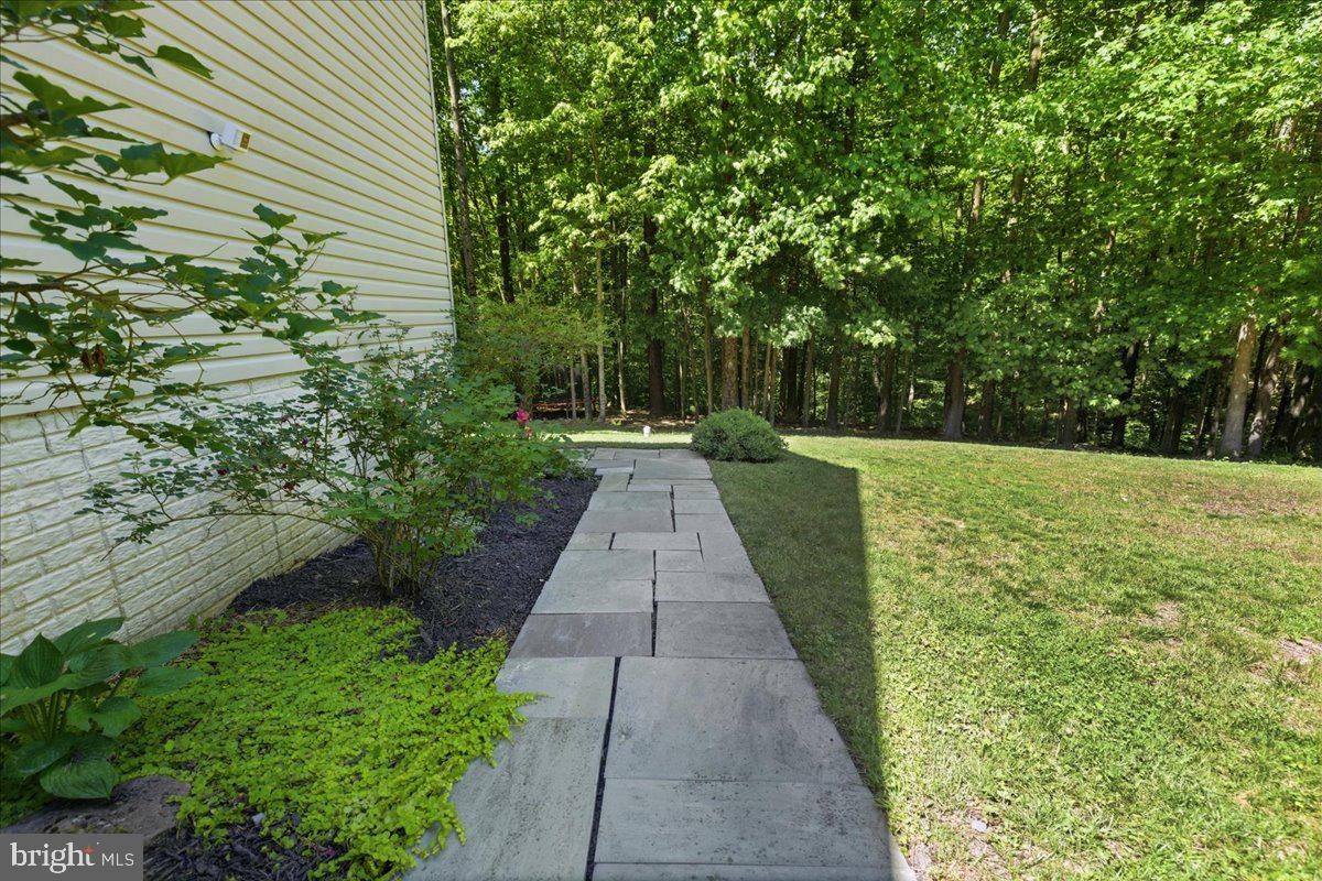 HUNTING CREEK KNOLLS - Residential