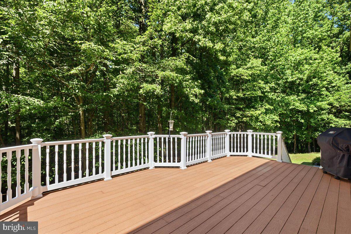 HUNTING CREEK KNOLLS - Residential