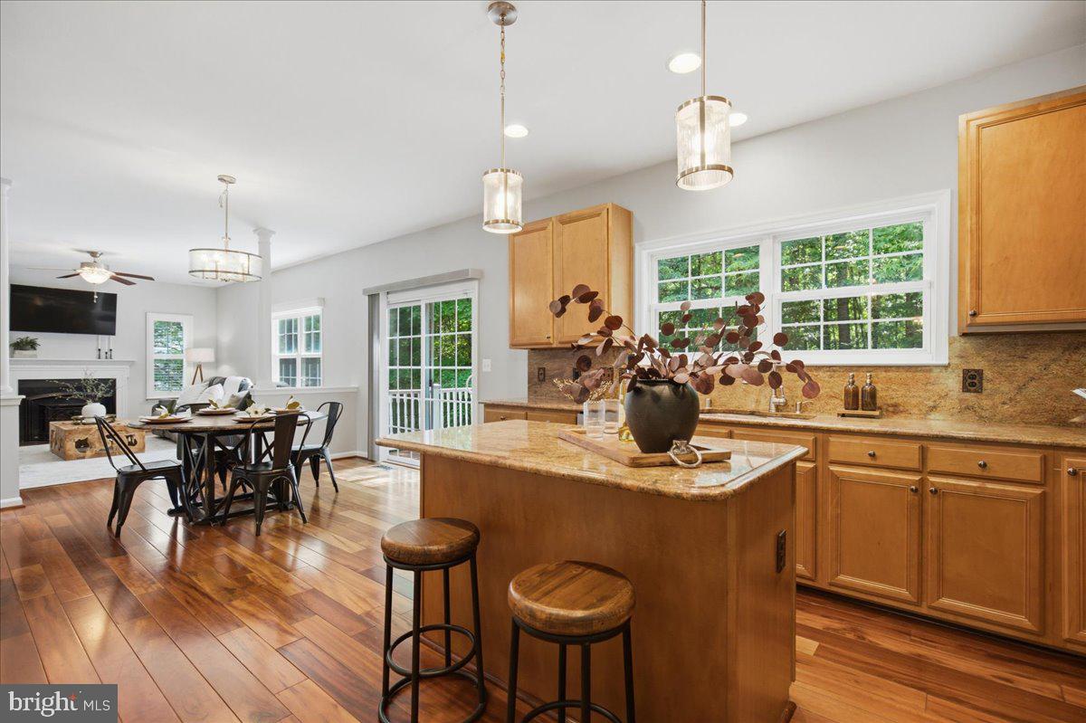 HUNTING CREEK KNOLLS - Residential