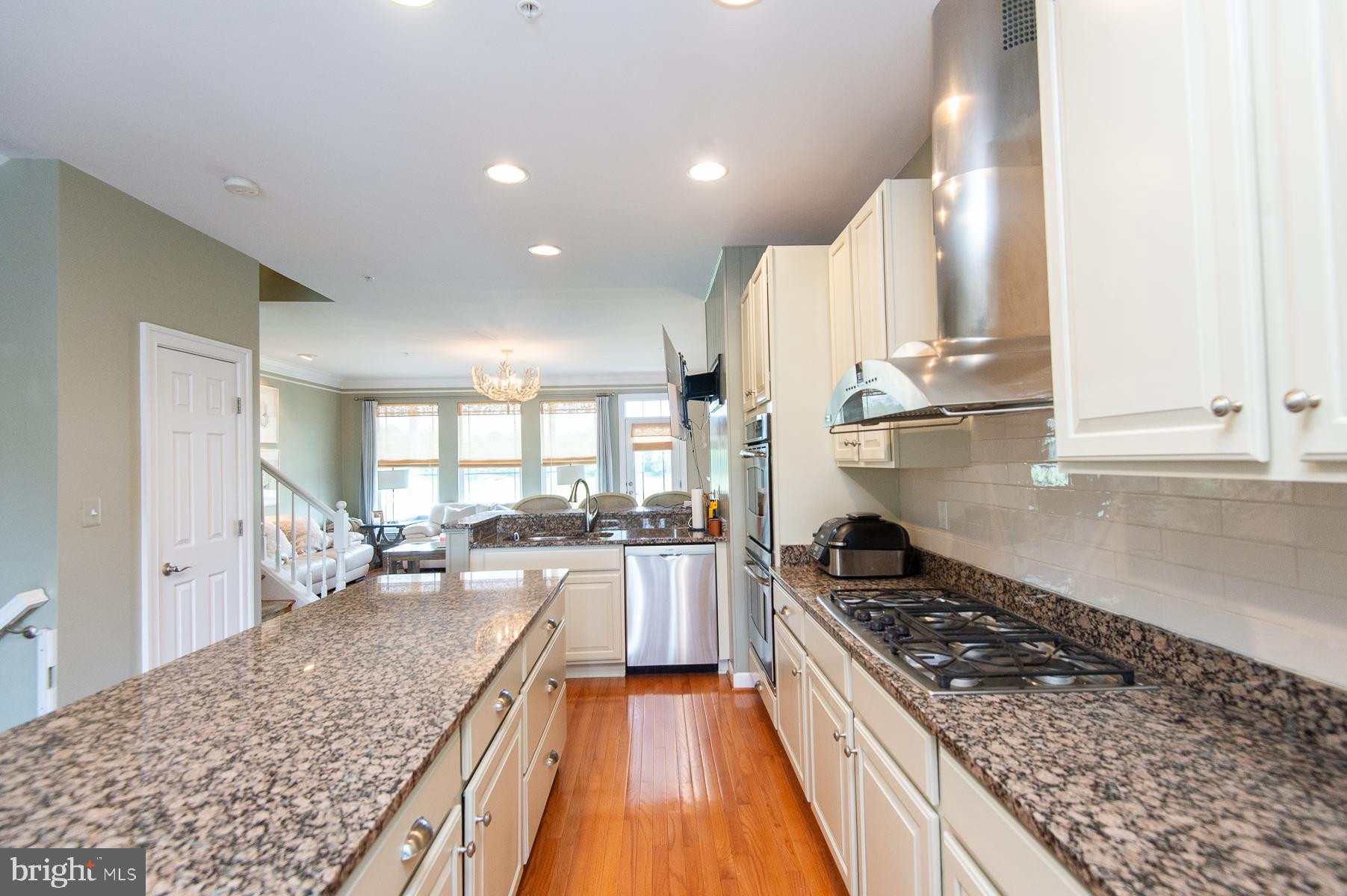 RIVER MARSH - Residential