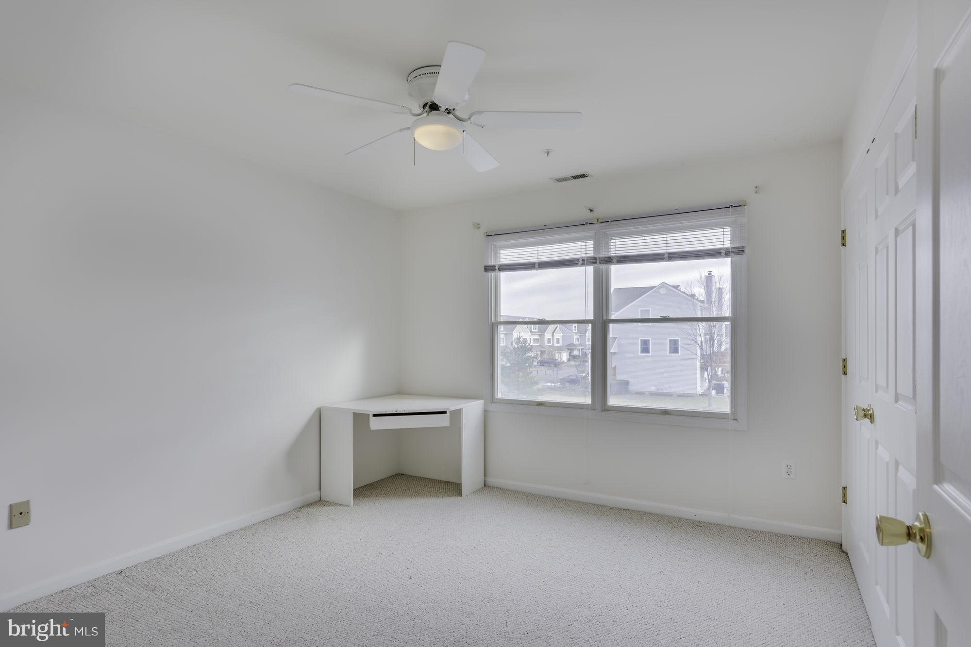 BAYSIDE MARINA - Residential Lease