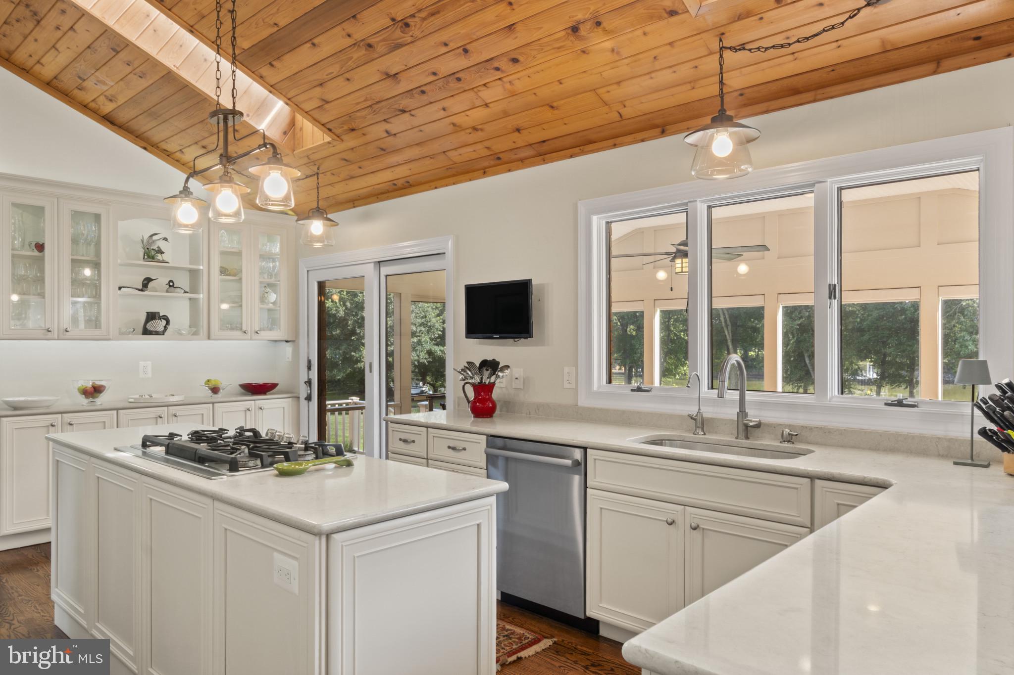 GOVERNOR GRASON MANOR - Residential