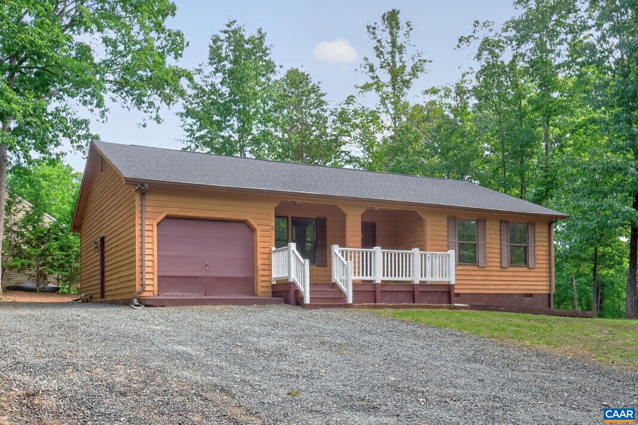 LAKE MONTICELLO - Residential