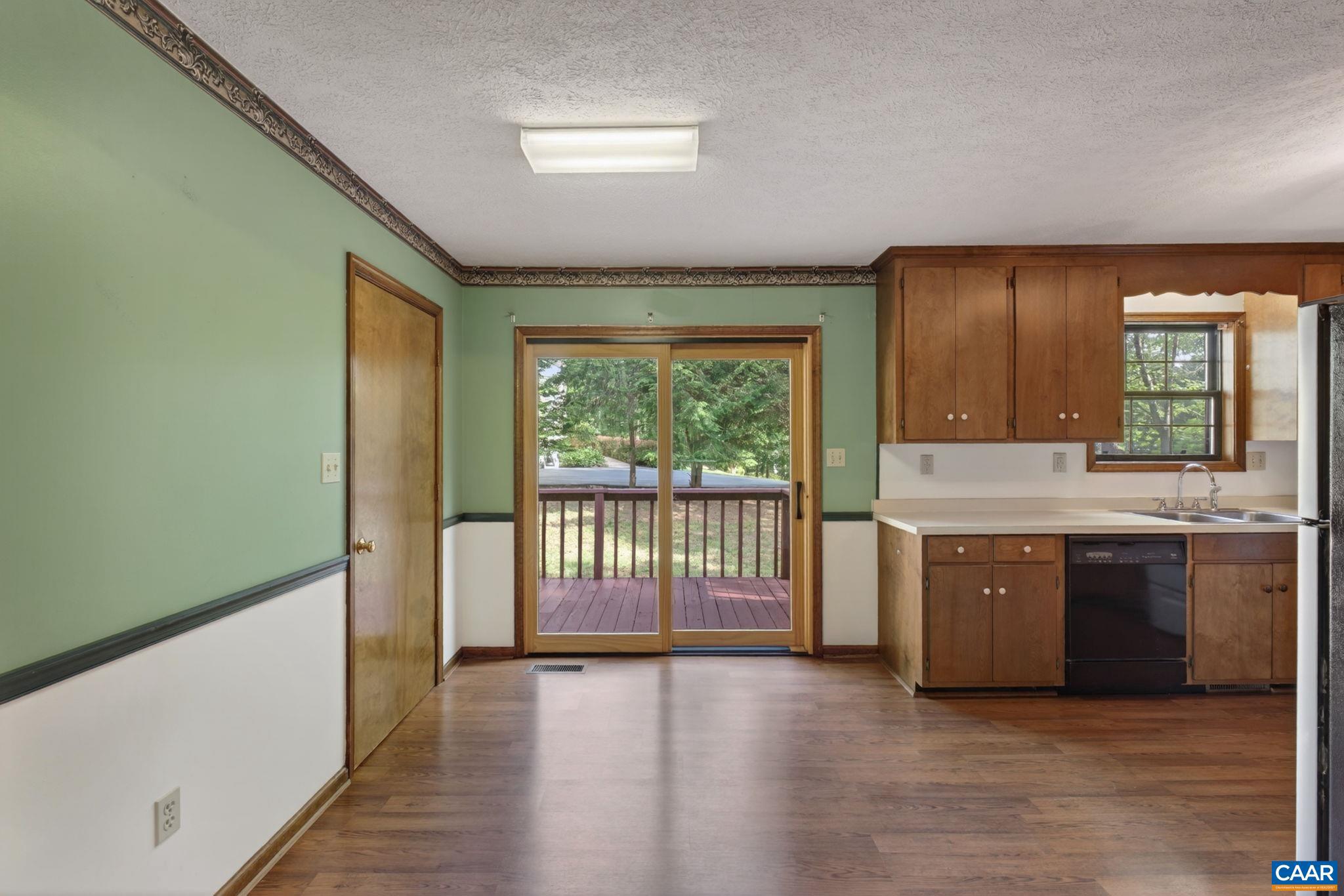LAKE MONTICELLO - Residential