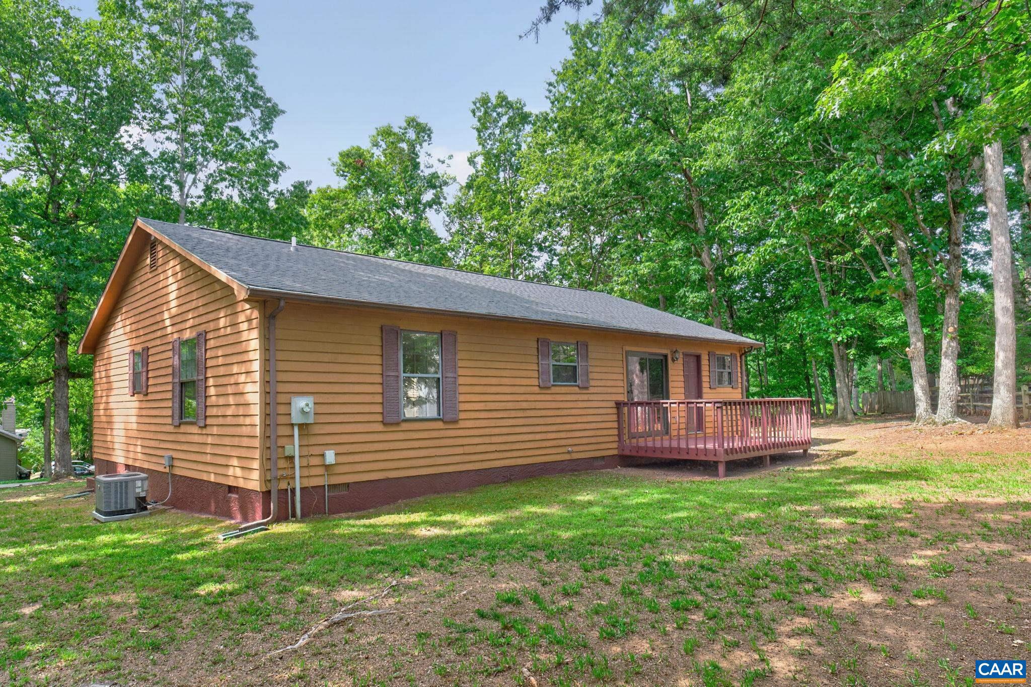 LAKE MONTICELLO - Residential