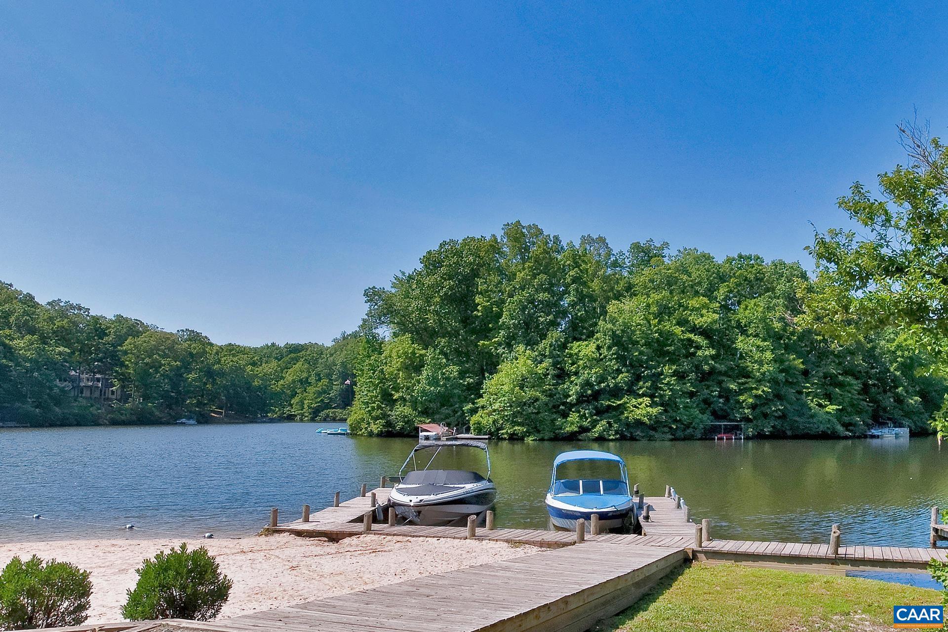 LAKE MONTICELLO - Residential