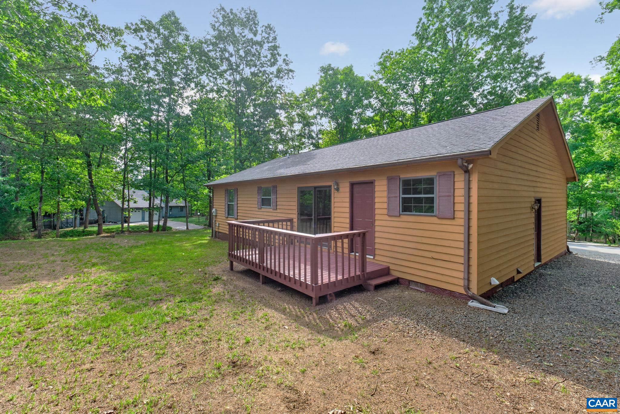 LAKE MONTICELLO - Residential