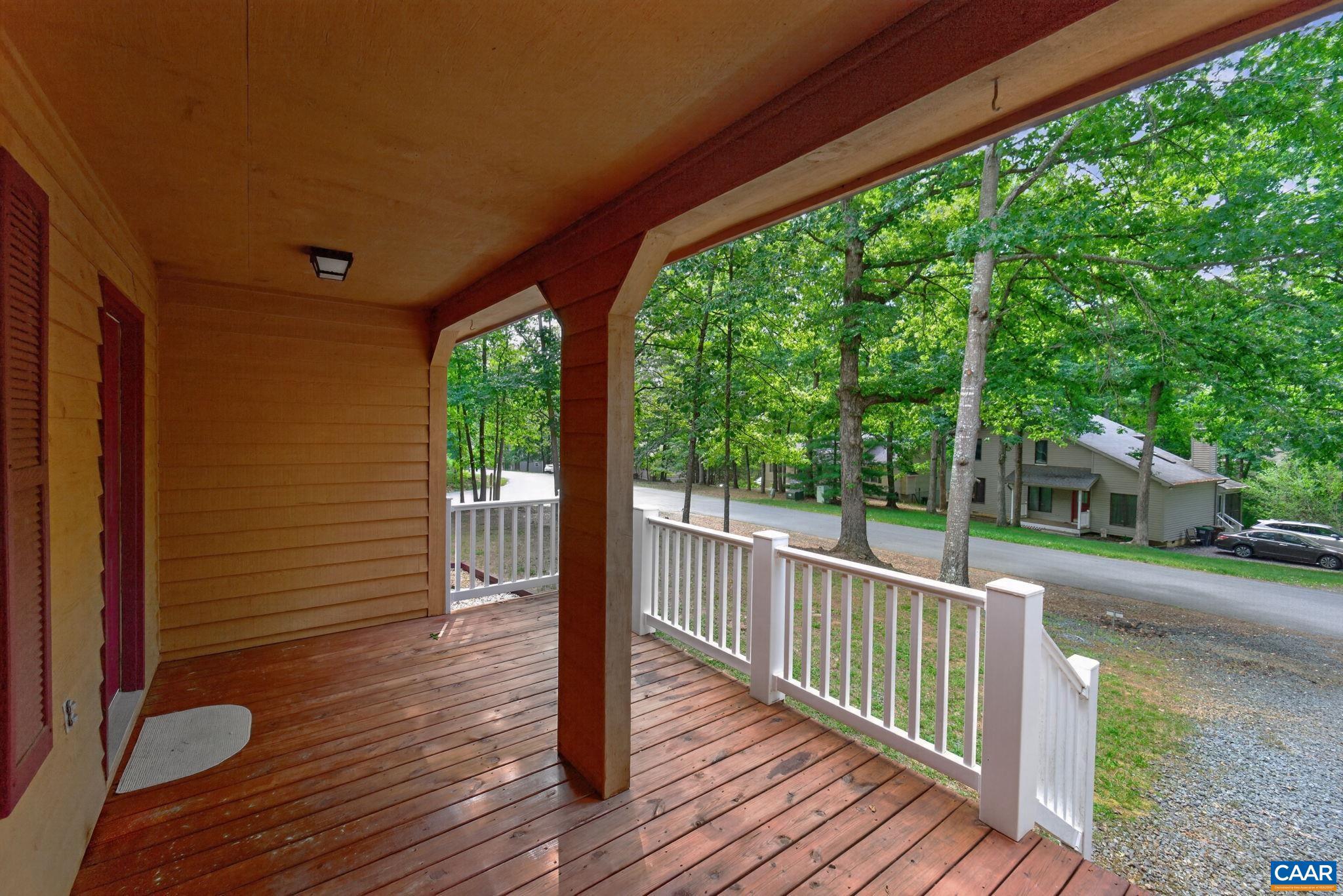 LAKE MONTICELLO - Residential