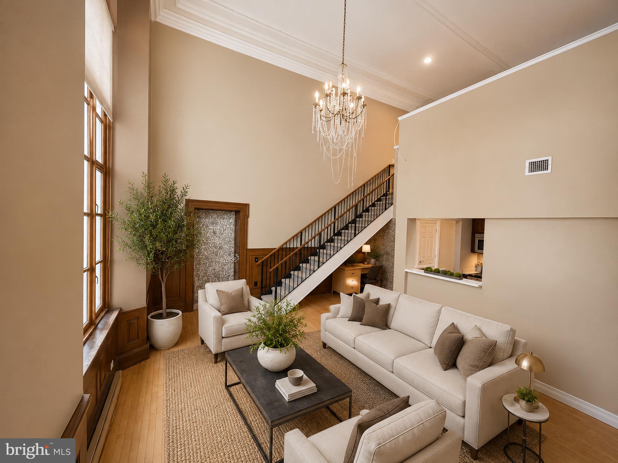 LOGAN SQUARE - Residential