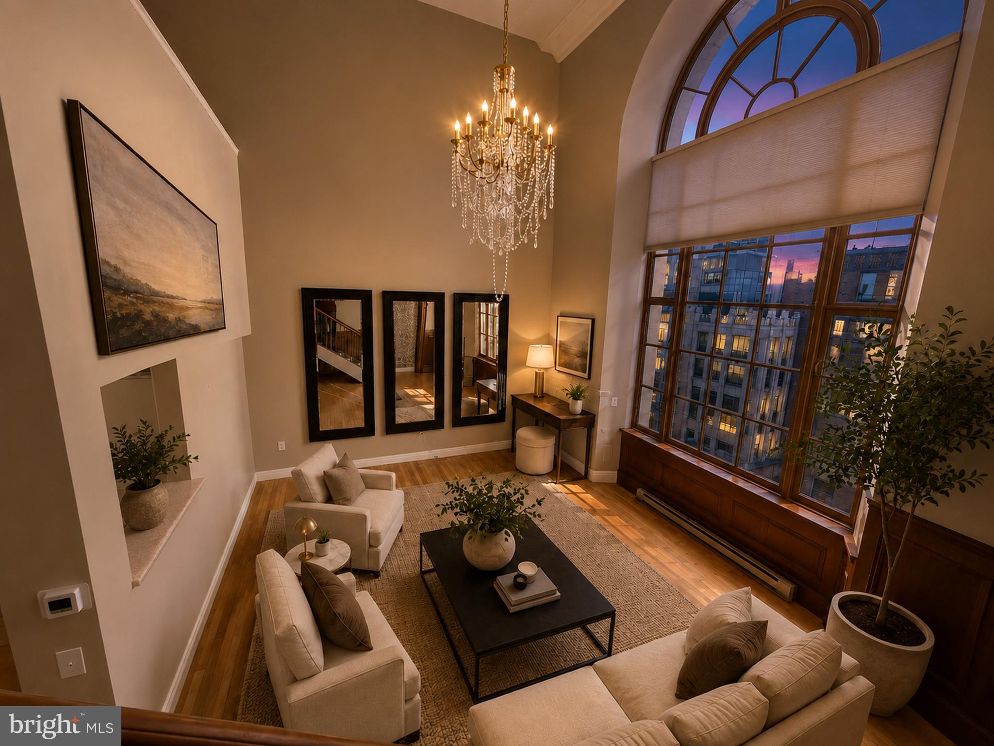 LOGAN SQUARE - Residential