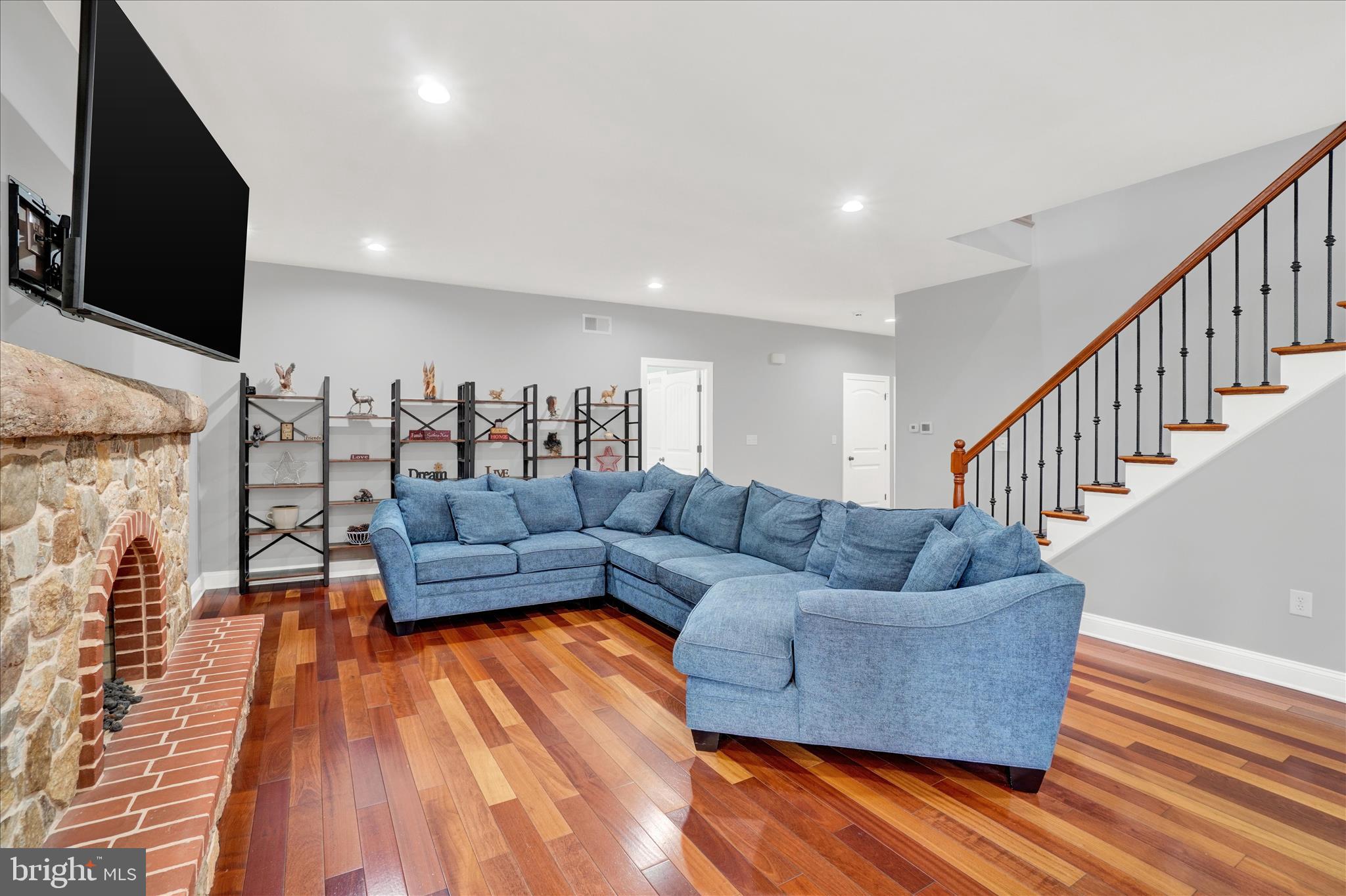 NORTH CODORUS TWP - Residential