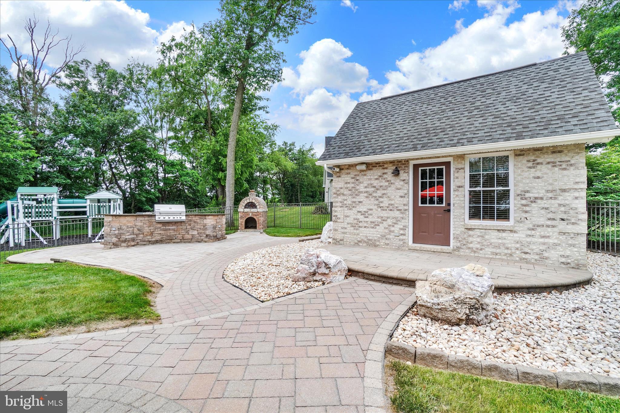 NORTH CODORUS TWP - Residential