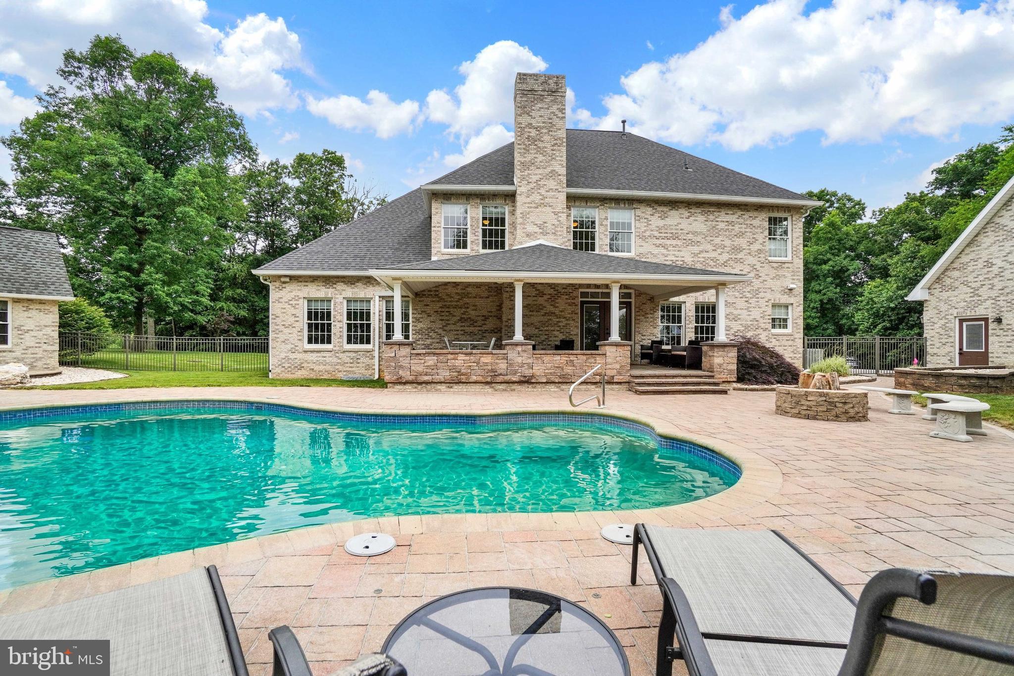 NORTH CODORUS TWP - Residential