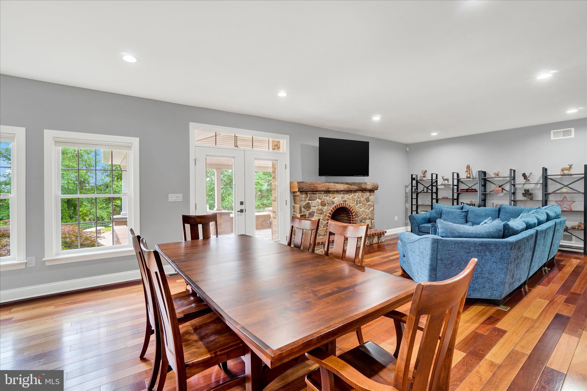 NORTH CODORUS TWP - Residential