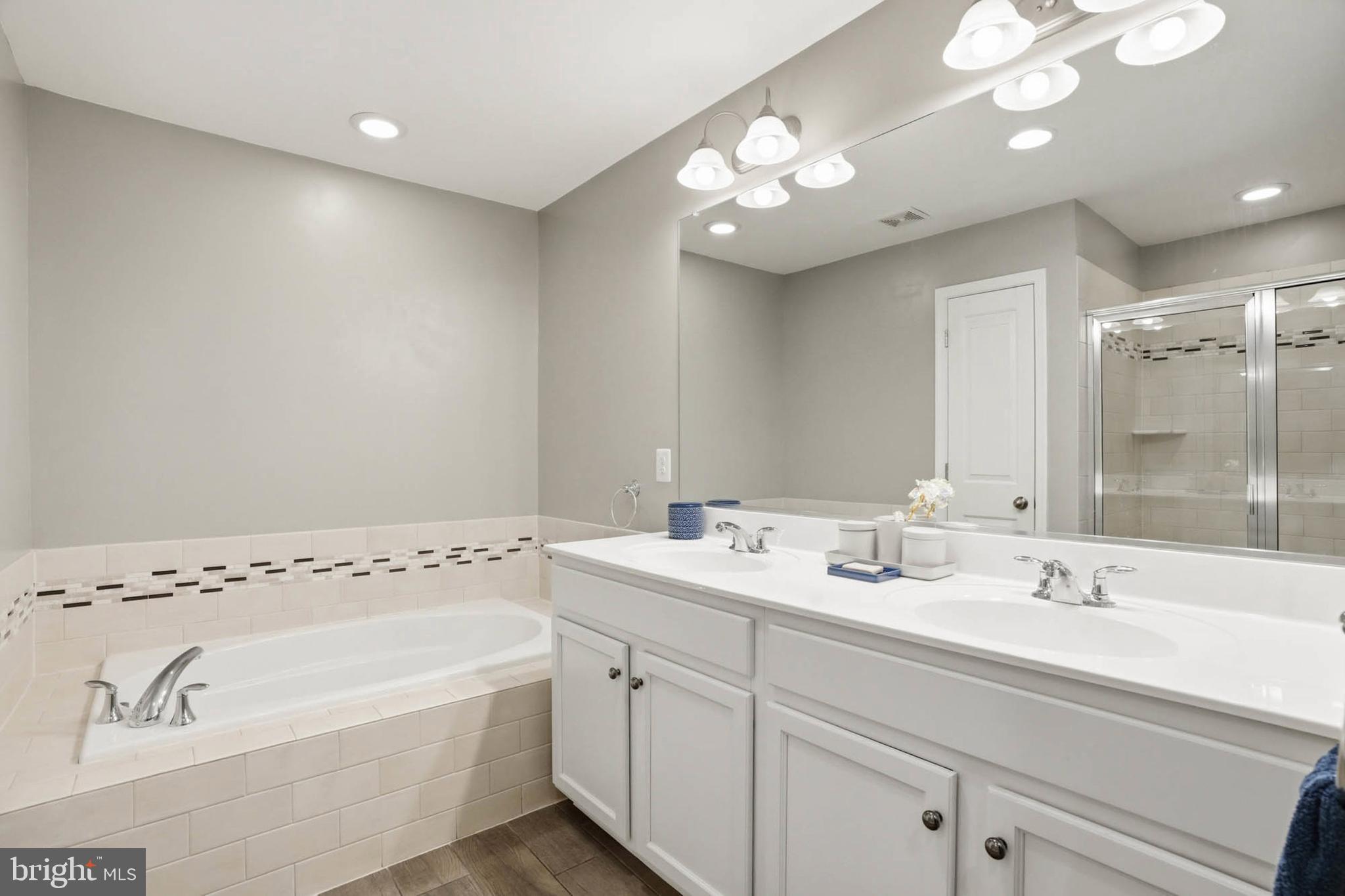 STONEY RUN - Residential