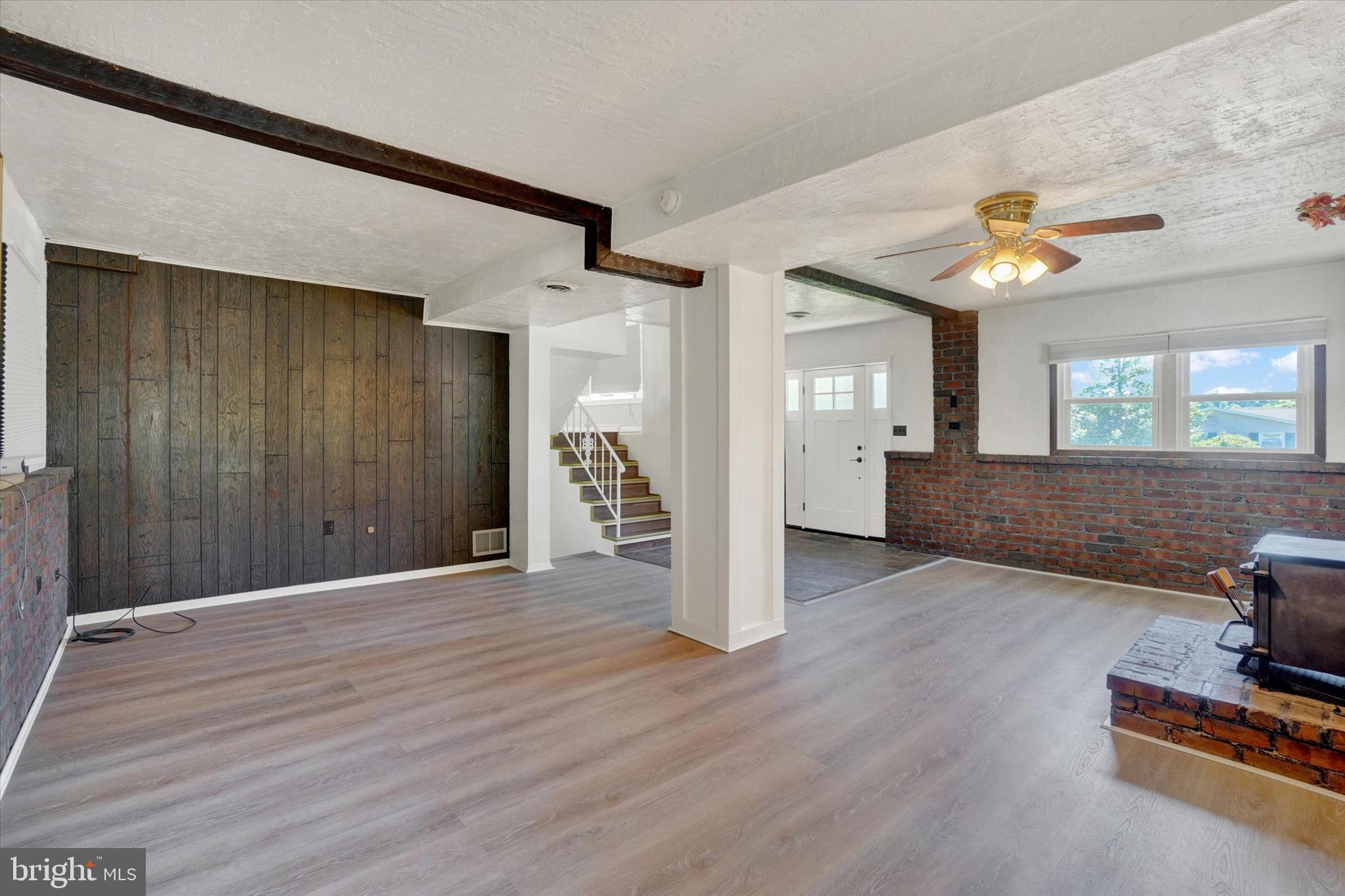 YORK TWP - Residential