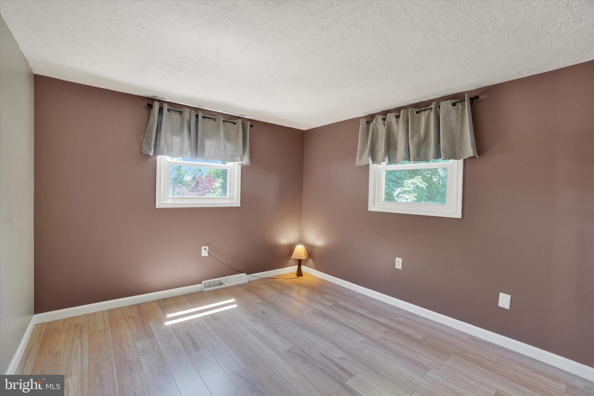 YORK TWP - Residential