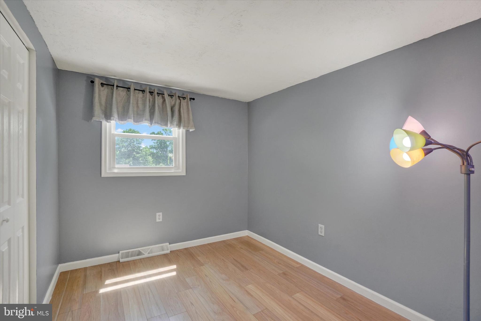 YORK TWP - Residential