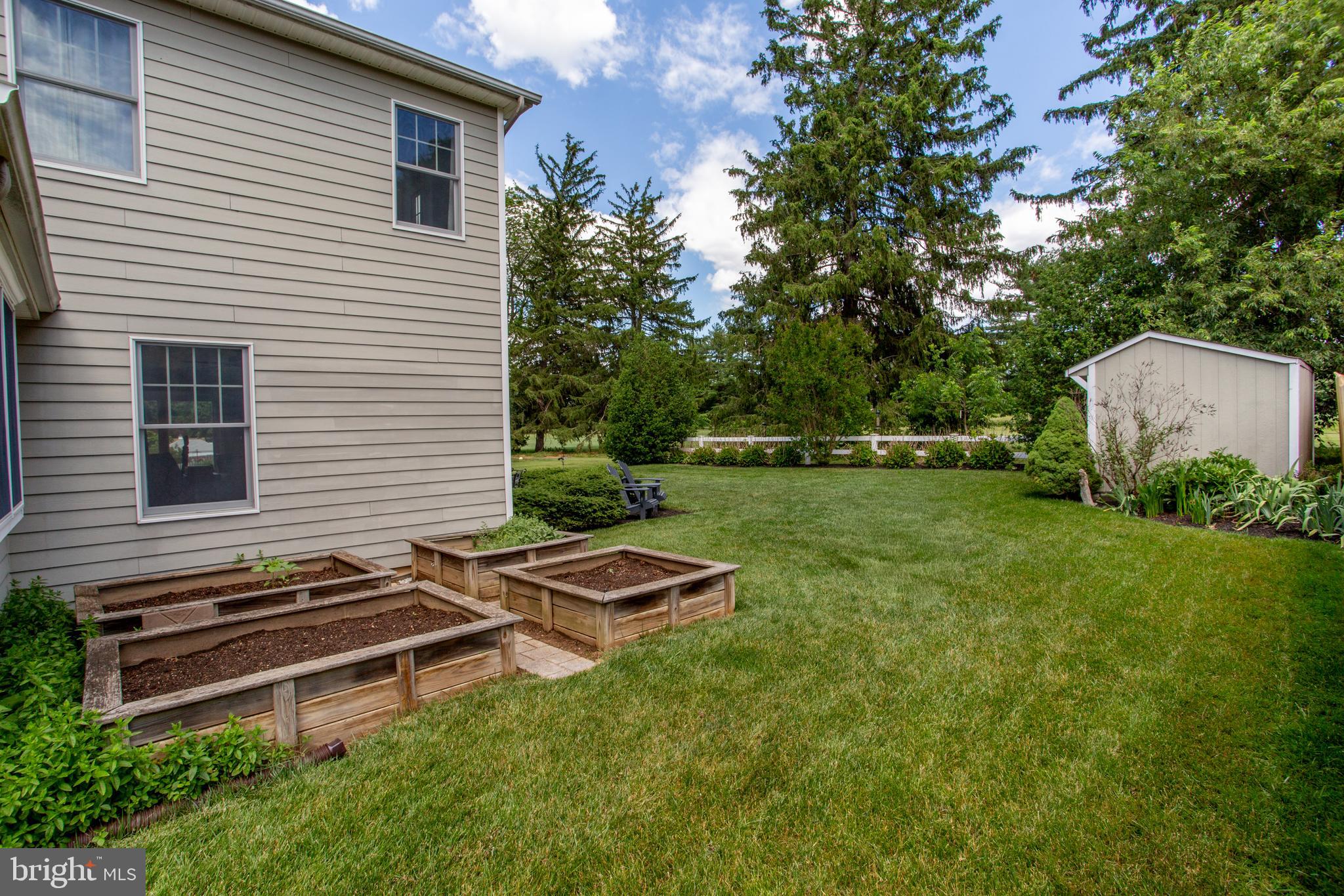 FAIRWAYS - Residential