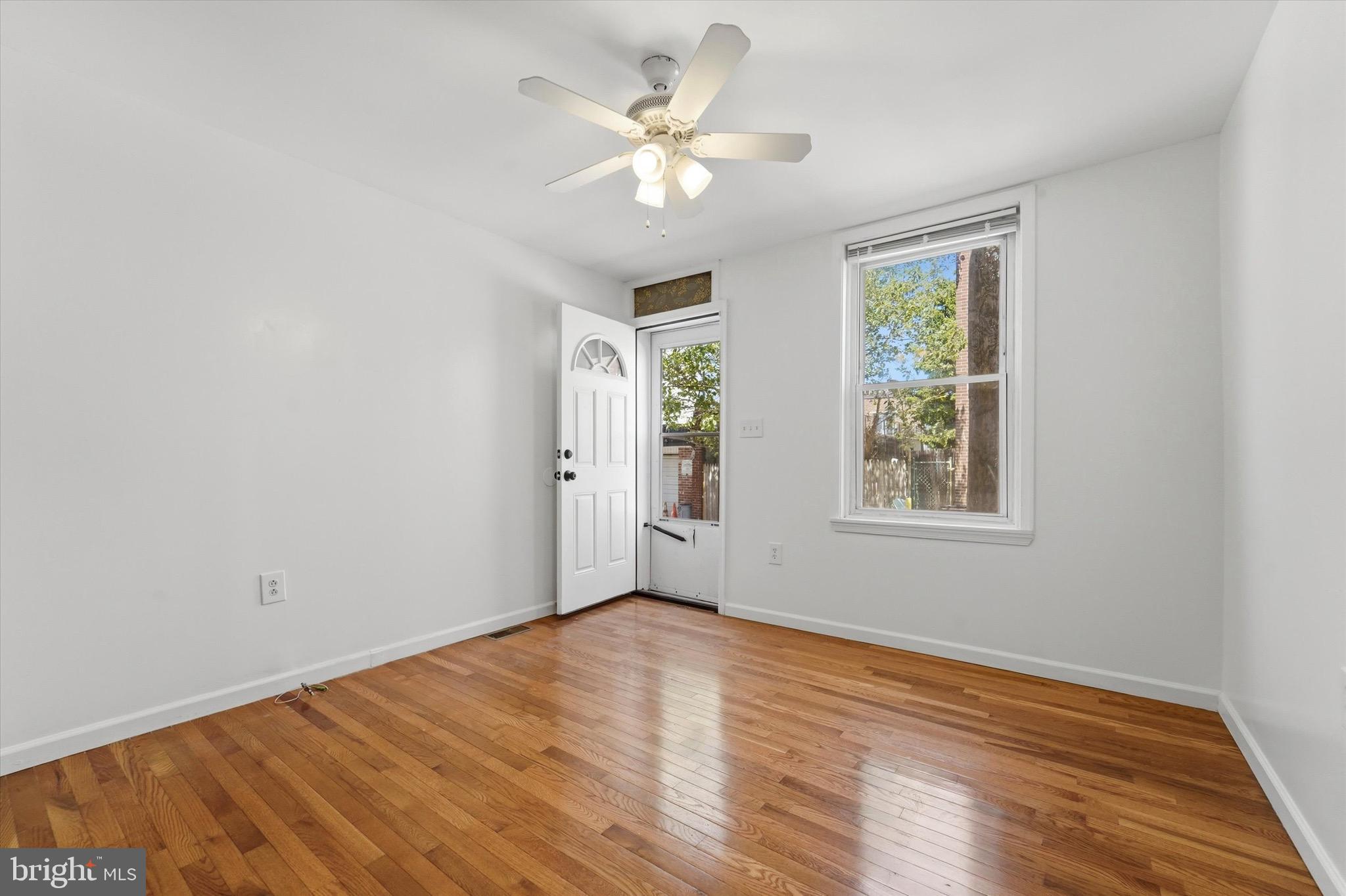 PORT RICHMOND - Residential