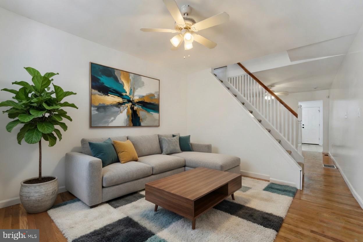 PORT RICHMOND - Residential