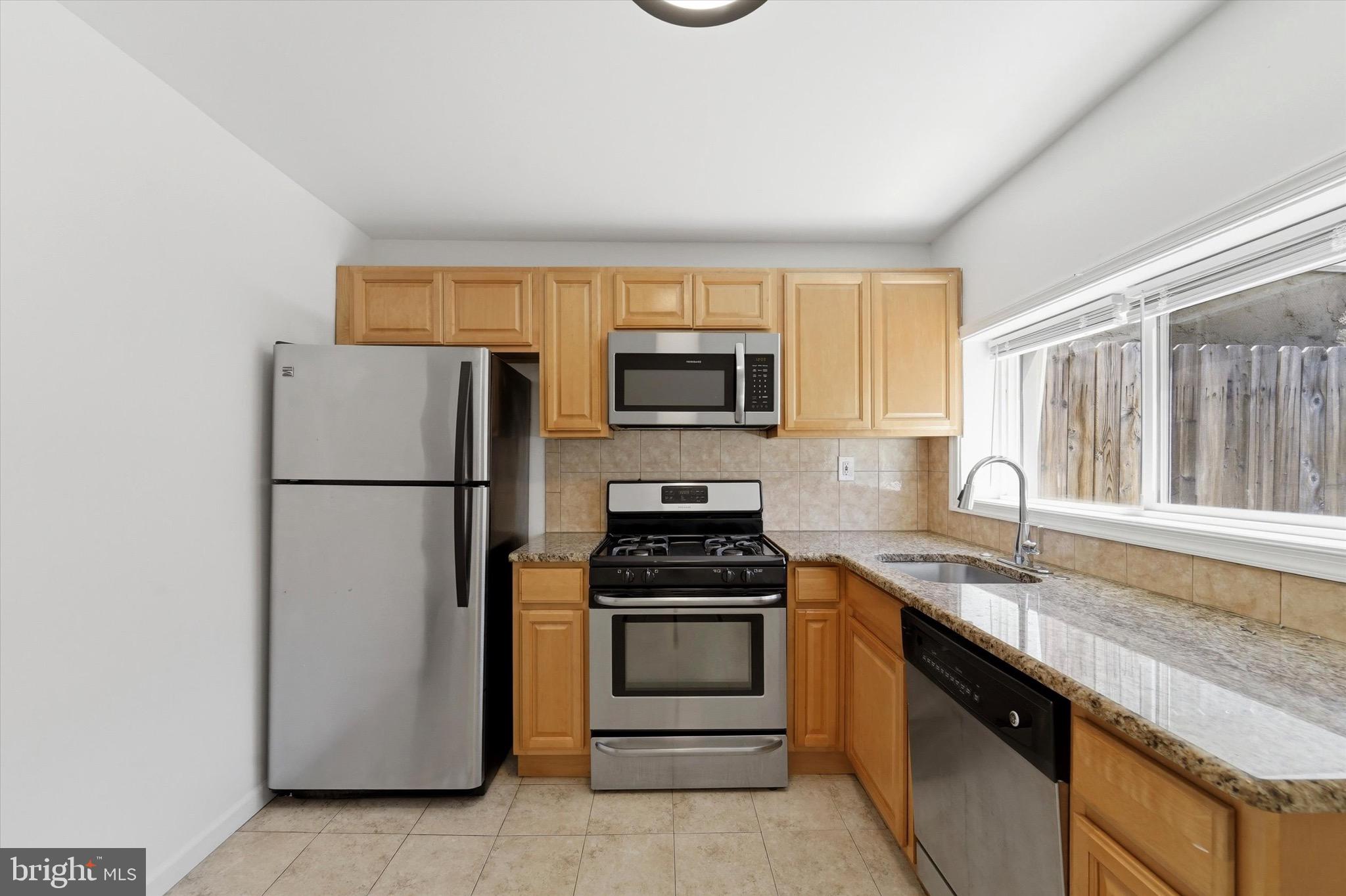 PORT RICHMOND - Residential