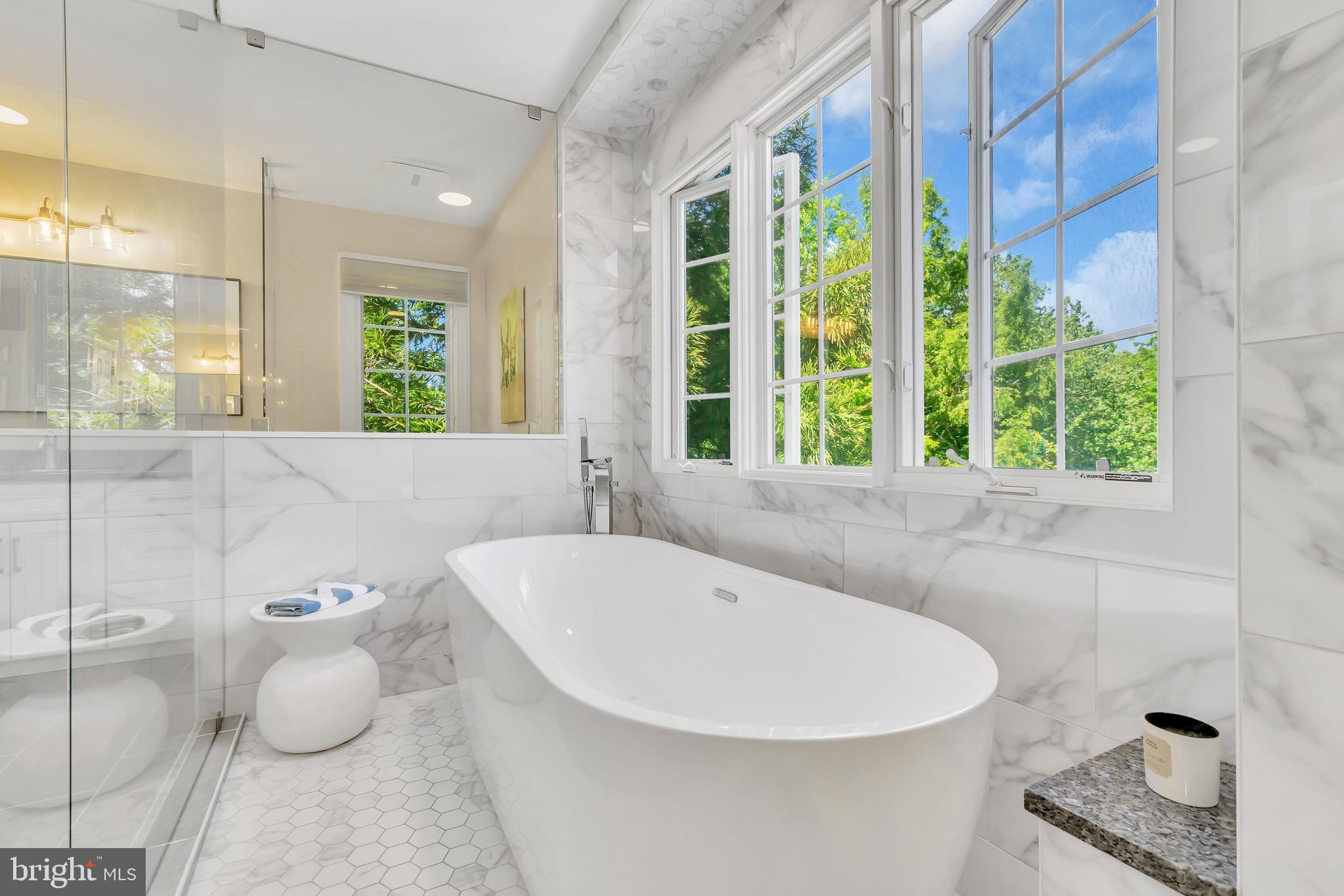 CHANTILLY FARM - Residential