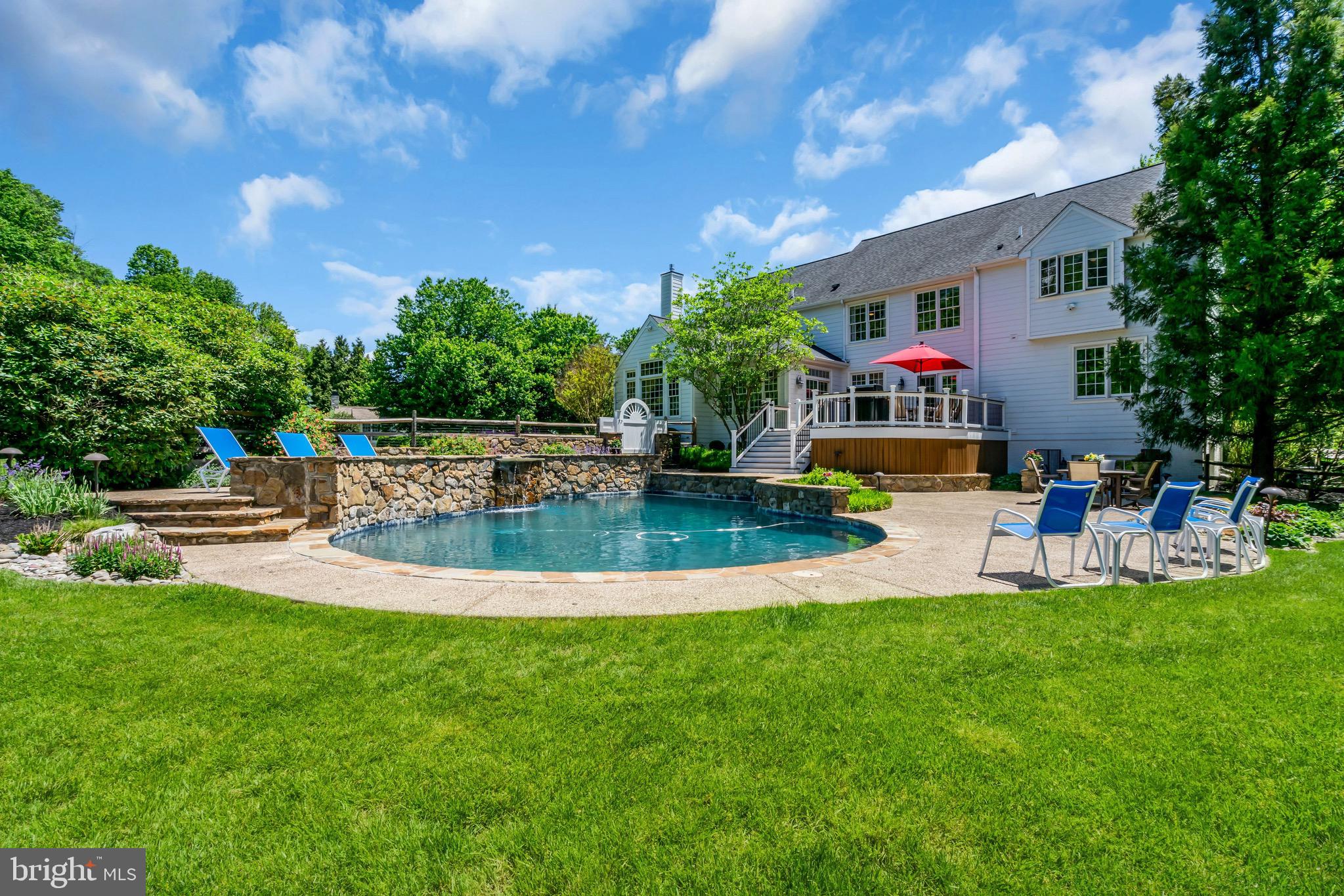 CHANTILLY FARM - Residential
