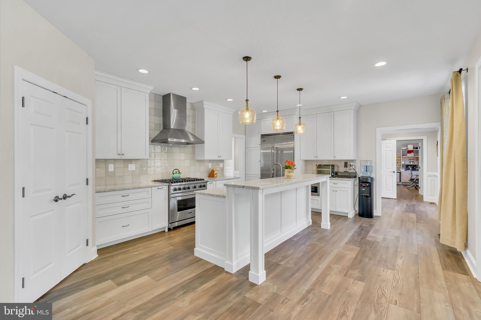CHANTILLY FARM - Residential