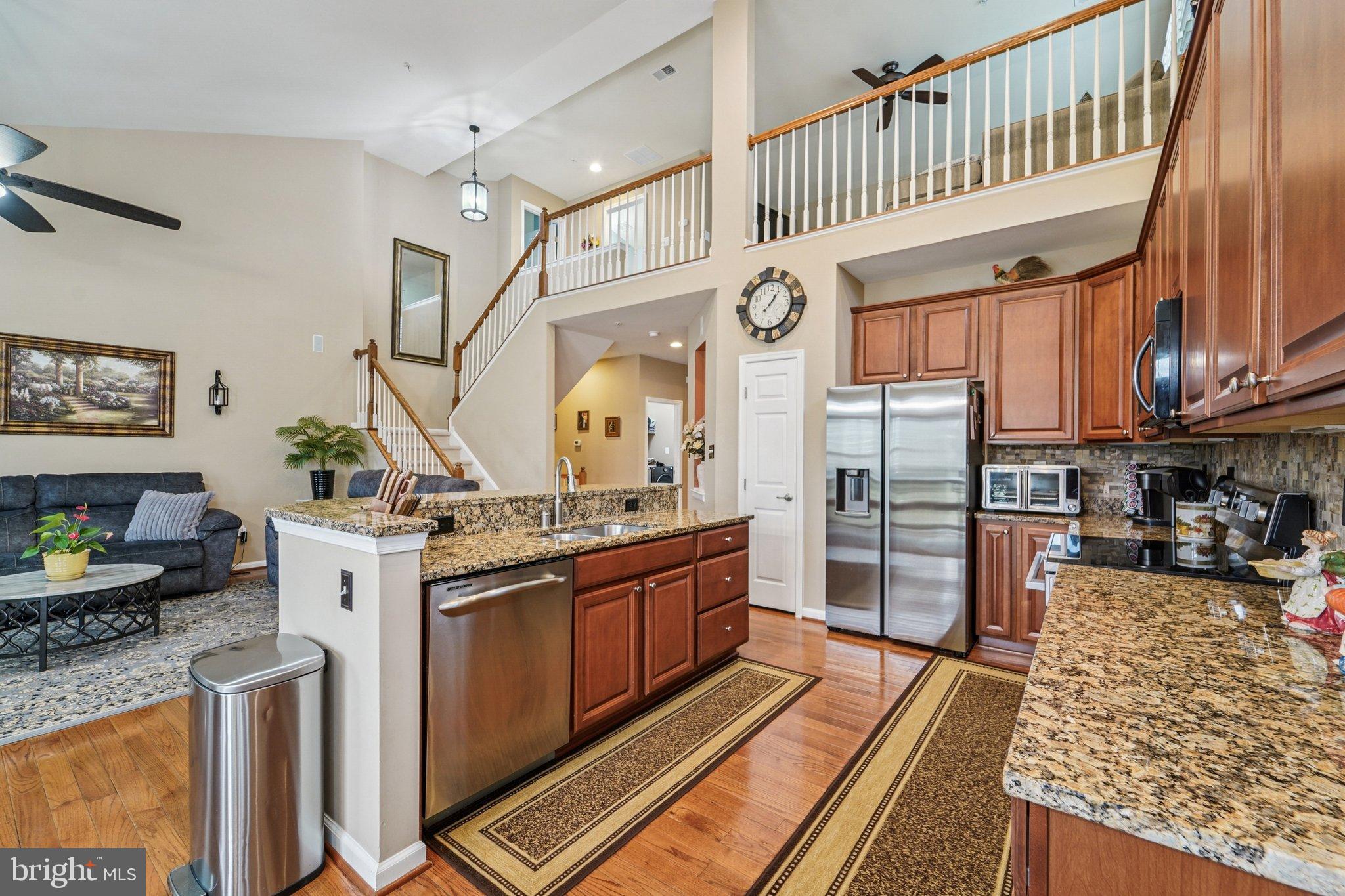 SIGNATURE CLUB AT GREENVIEW - Residential