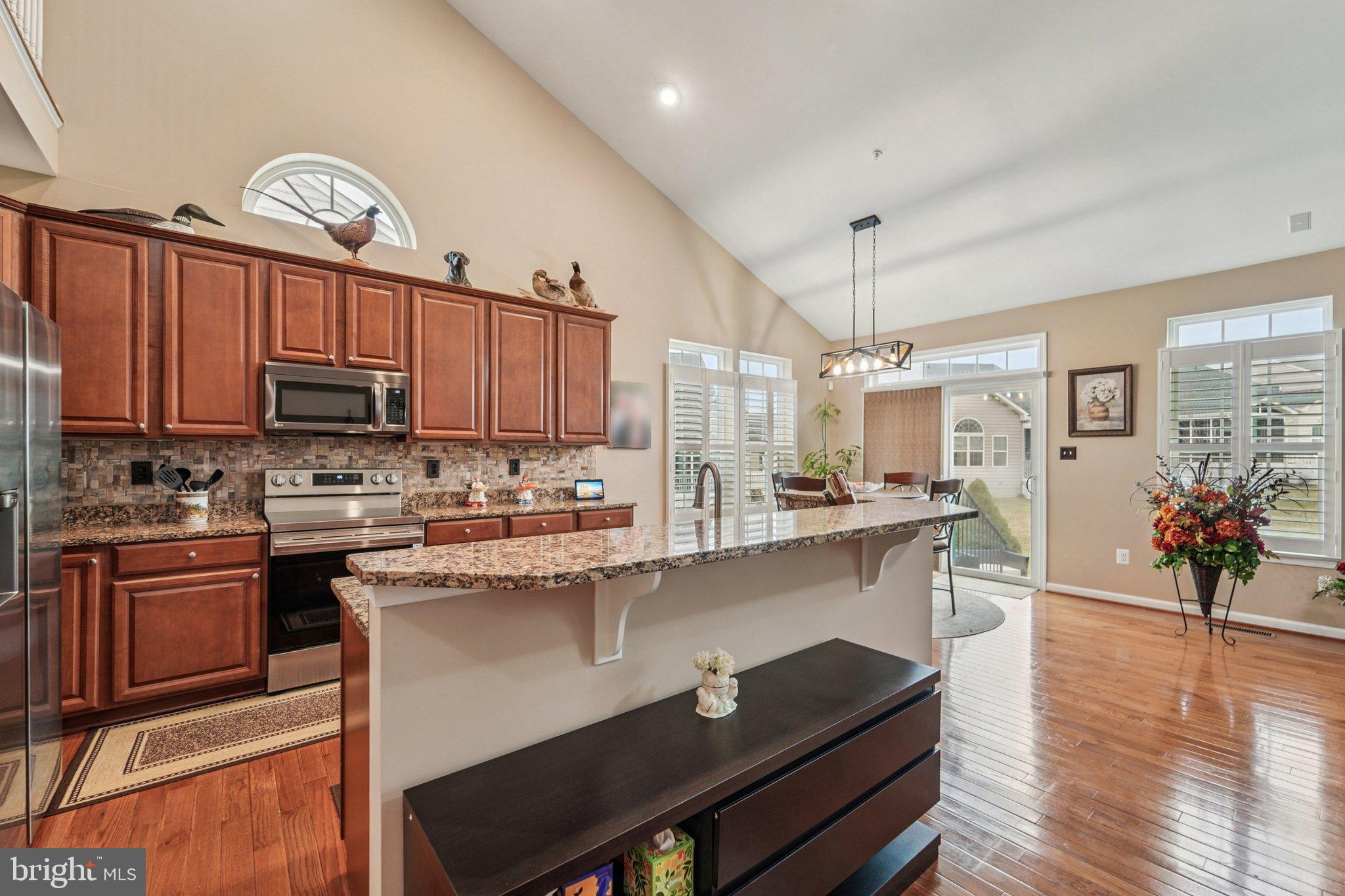 SIGNATURE CLUB AT GREENVIEW - Residential