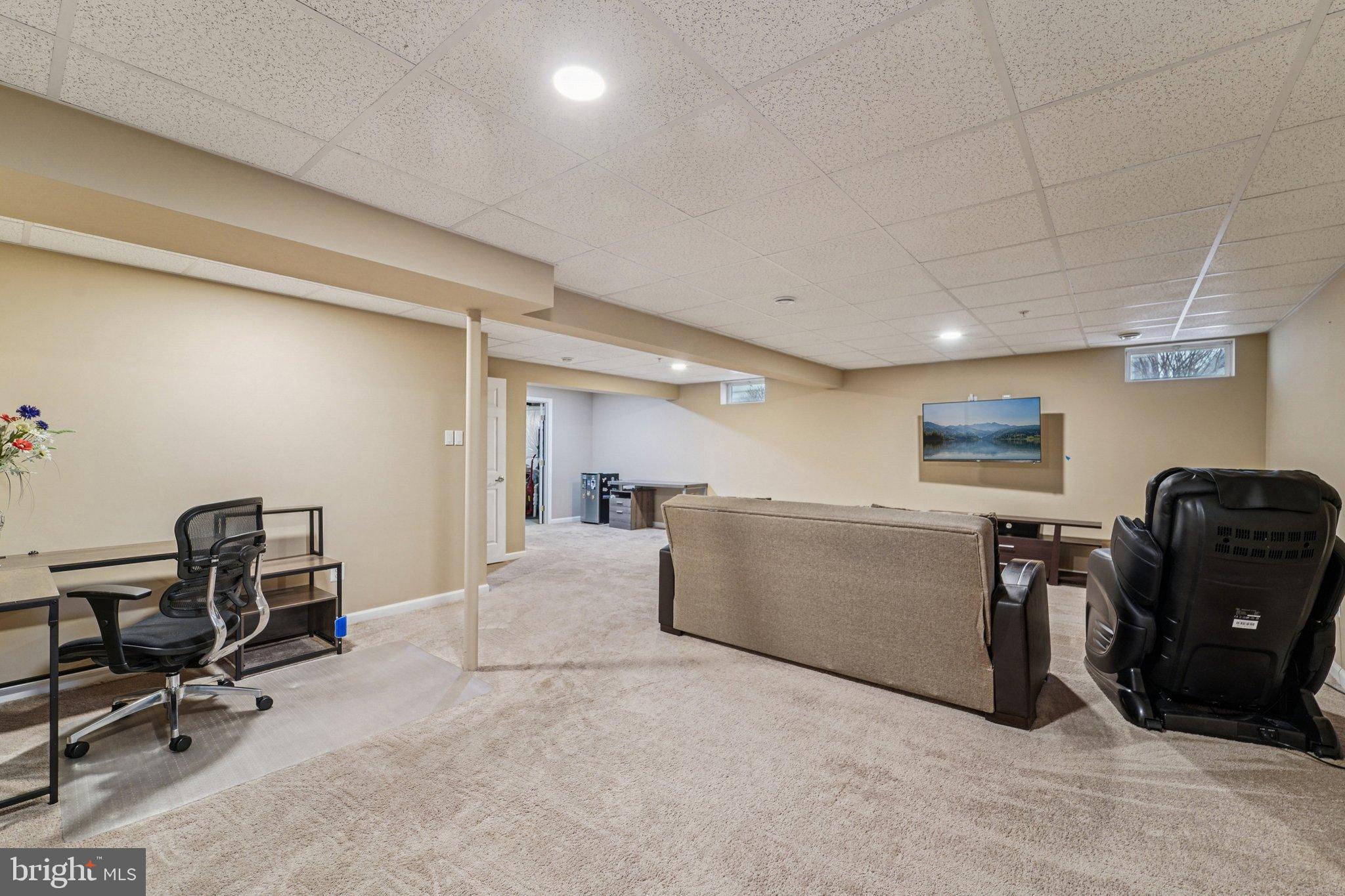 SIGNATURE CLUB AT GREENVIEW - Residential