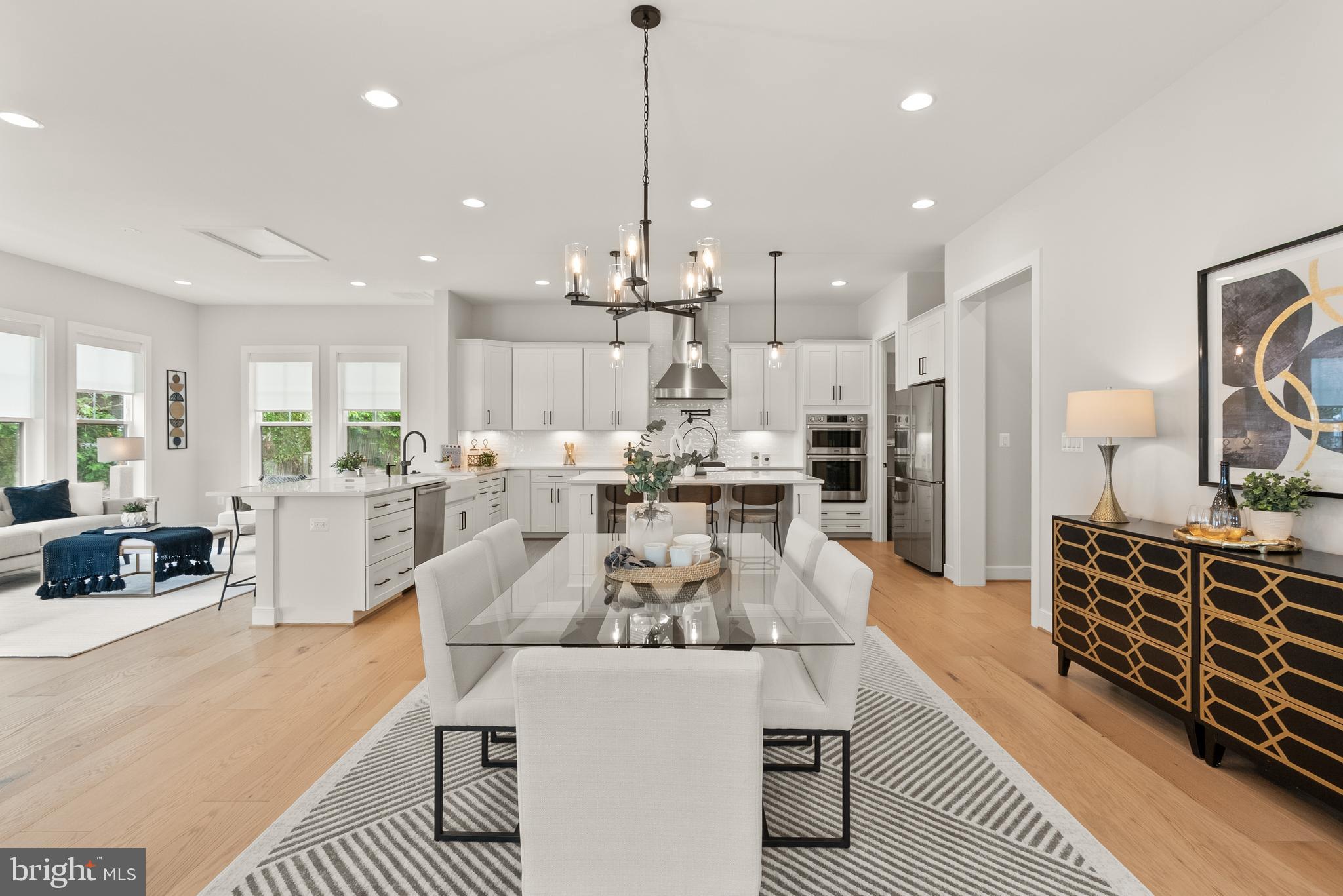 VIENNA WOODS - Residential
