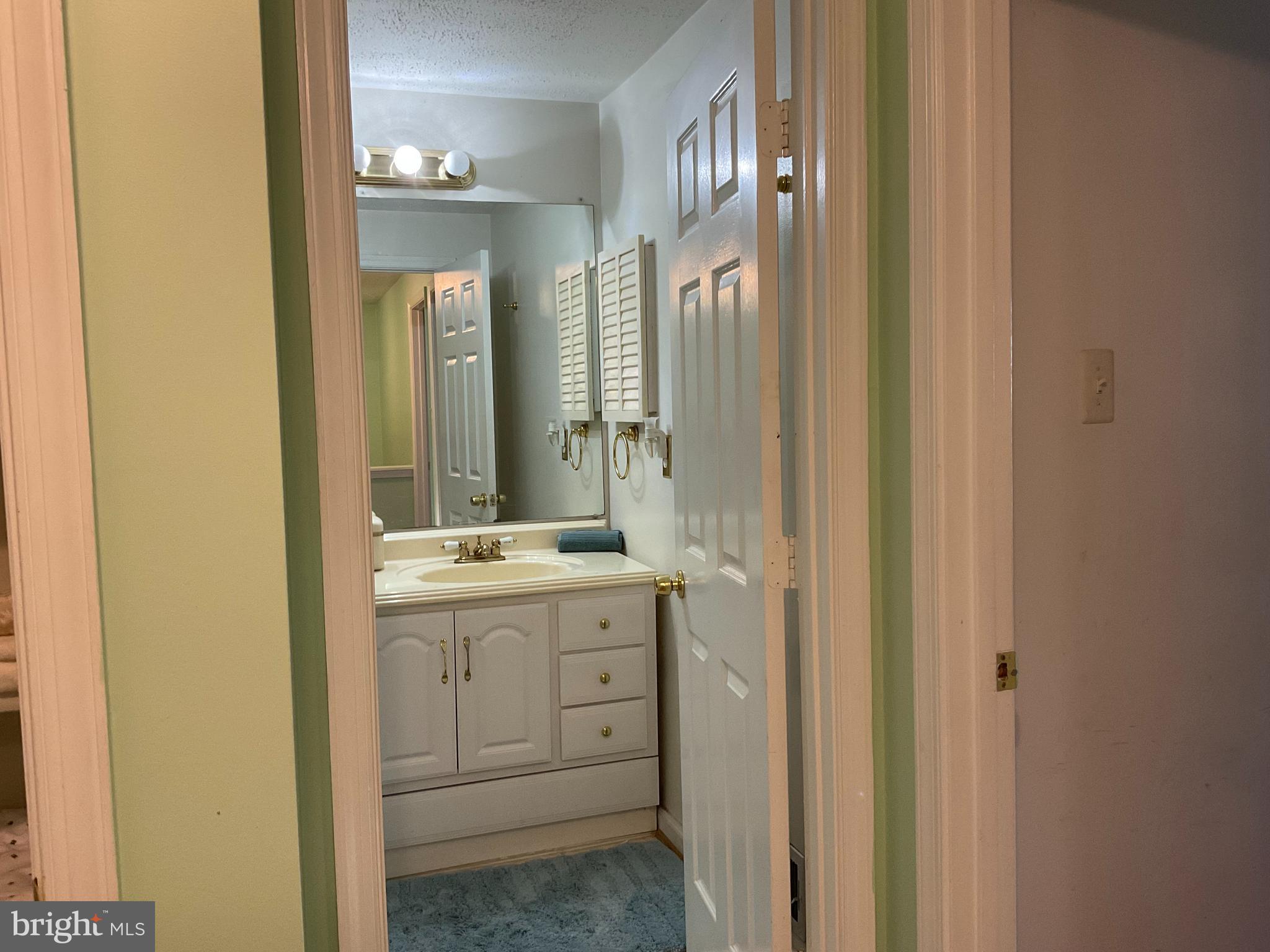 LONGMEAD - Residential