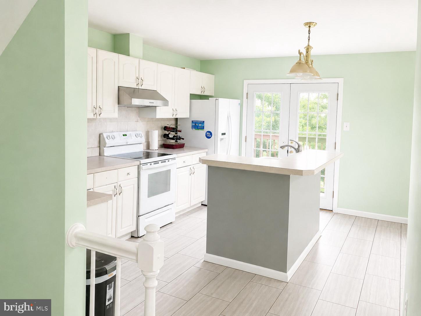 LONGMEAD - Residential