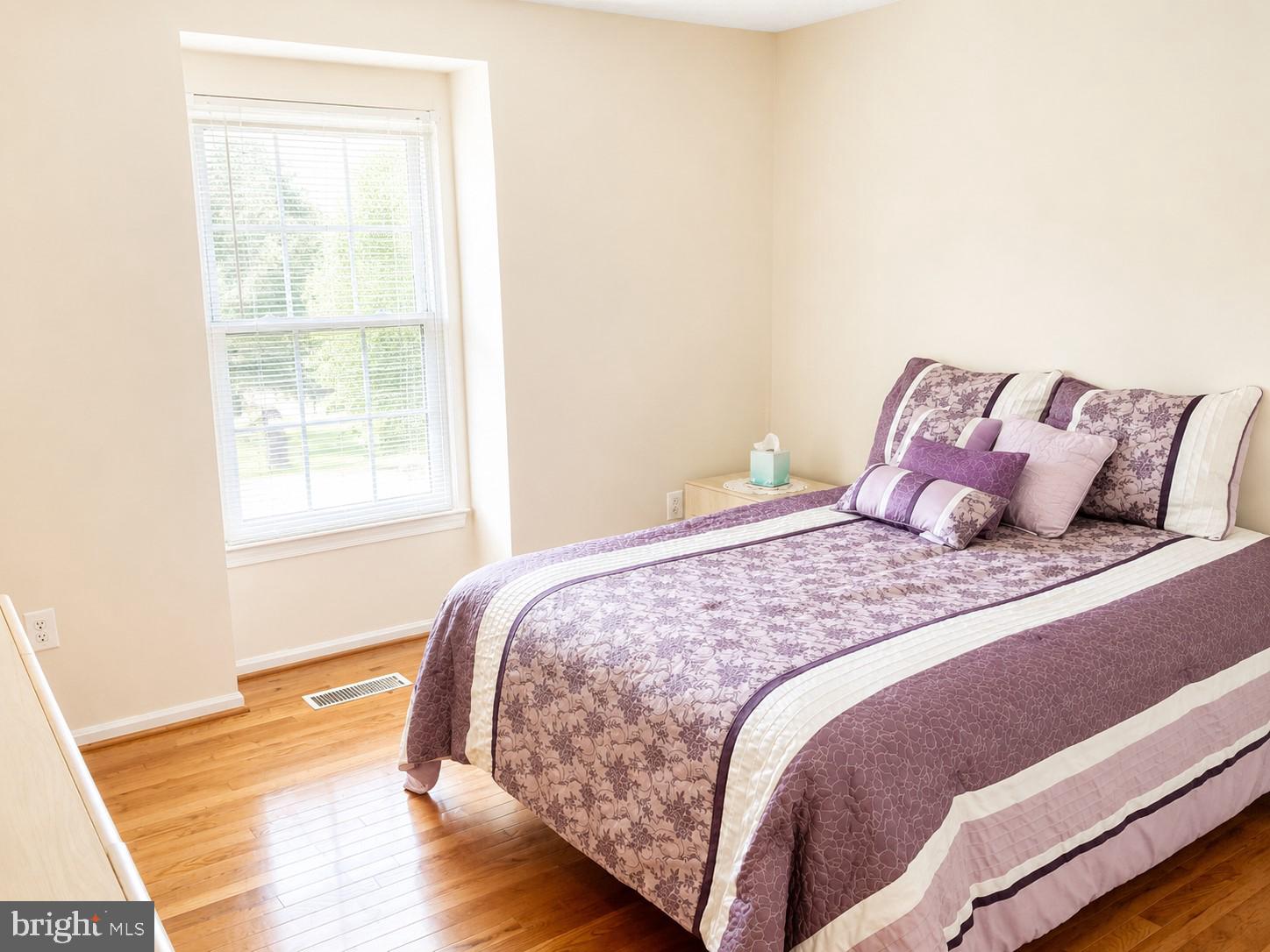 LONGMEAD - Residential