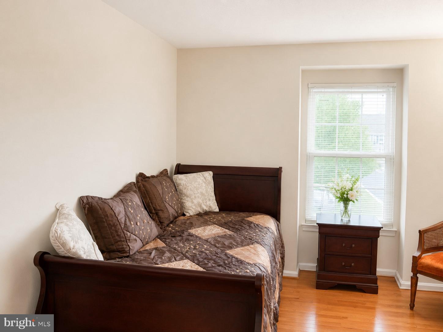 LONGMEAD - Residential