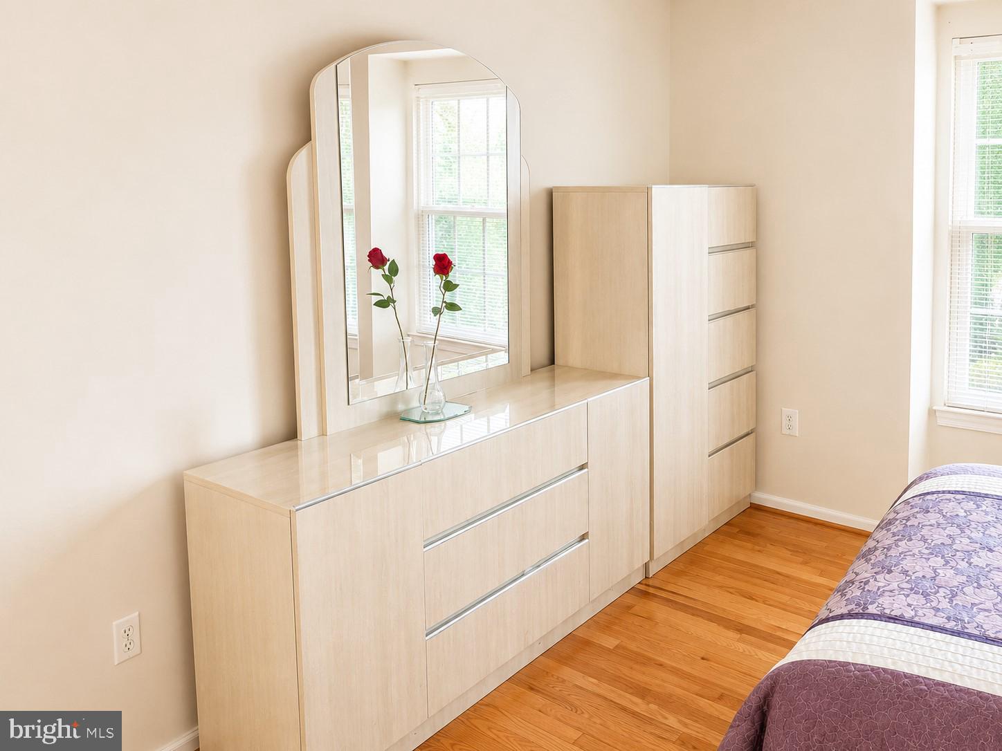 LONGMEAD - Residential