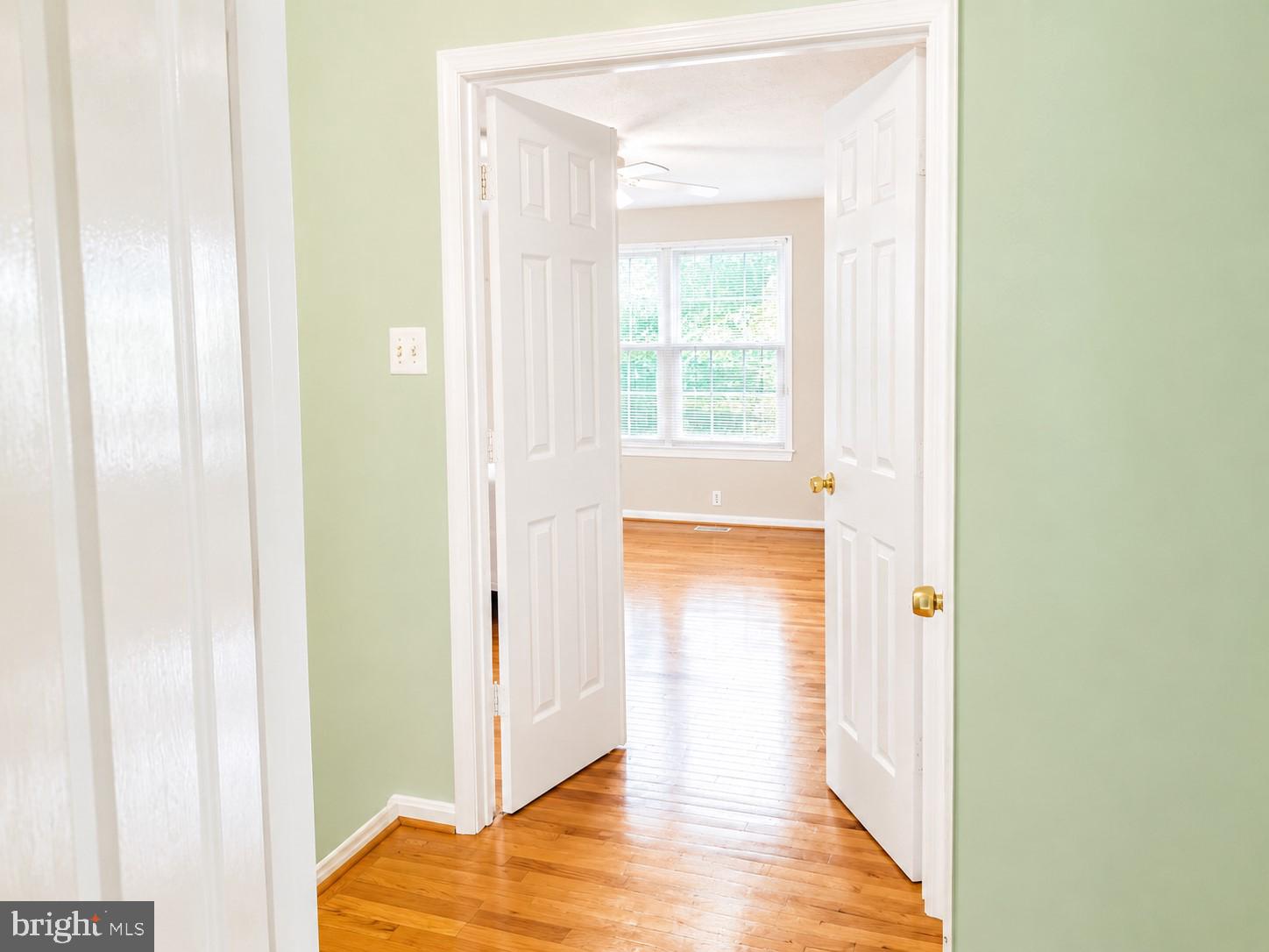 LONGMEAD - Residential