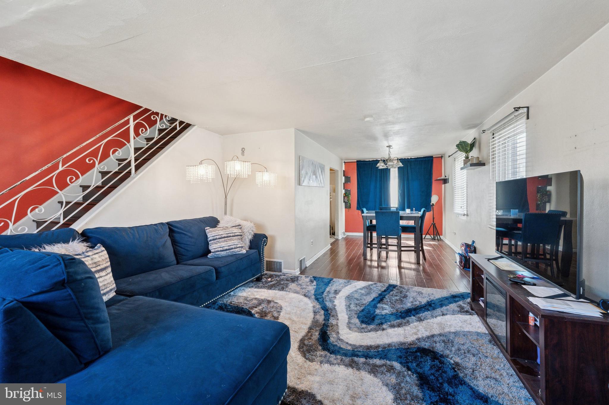 YORKTOWN - Residential