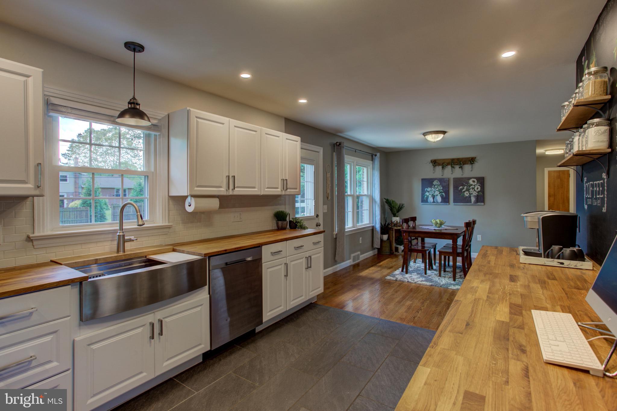 FOREST HILLS - Residential