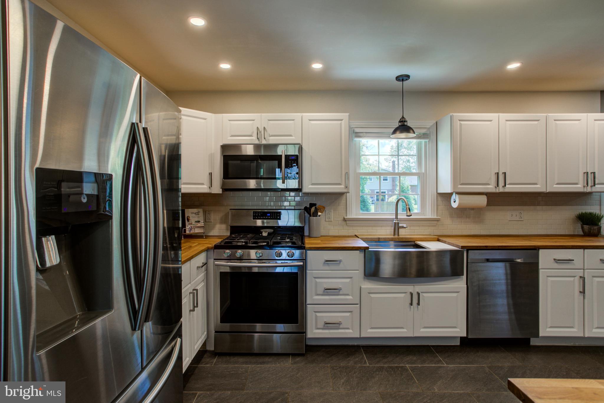 FOREST HILLS - Residential